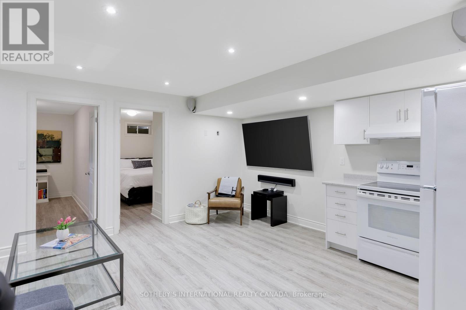 50b Laburnham Avenue, Toronto (Long Branch), Ontario  M8W 1S7 - Photo 41 - W12176931