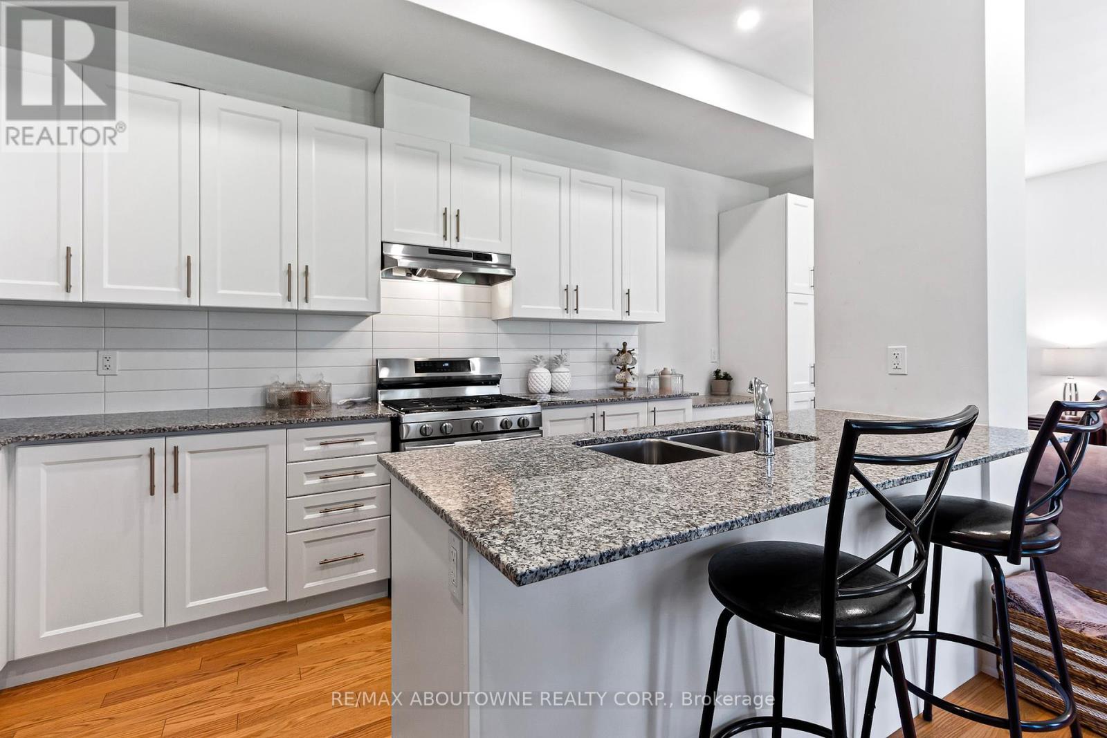 3470 Clayton Trail, Oakville (Go Glenorchy), Ontario  L6H 0Y9 - Photo 15 - W12176947