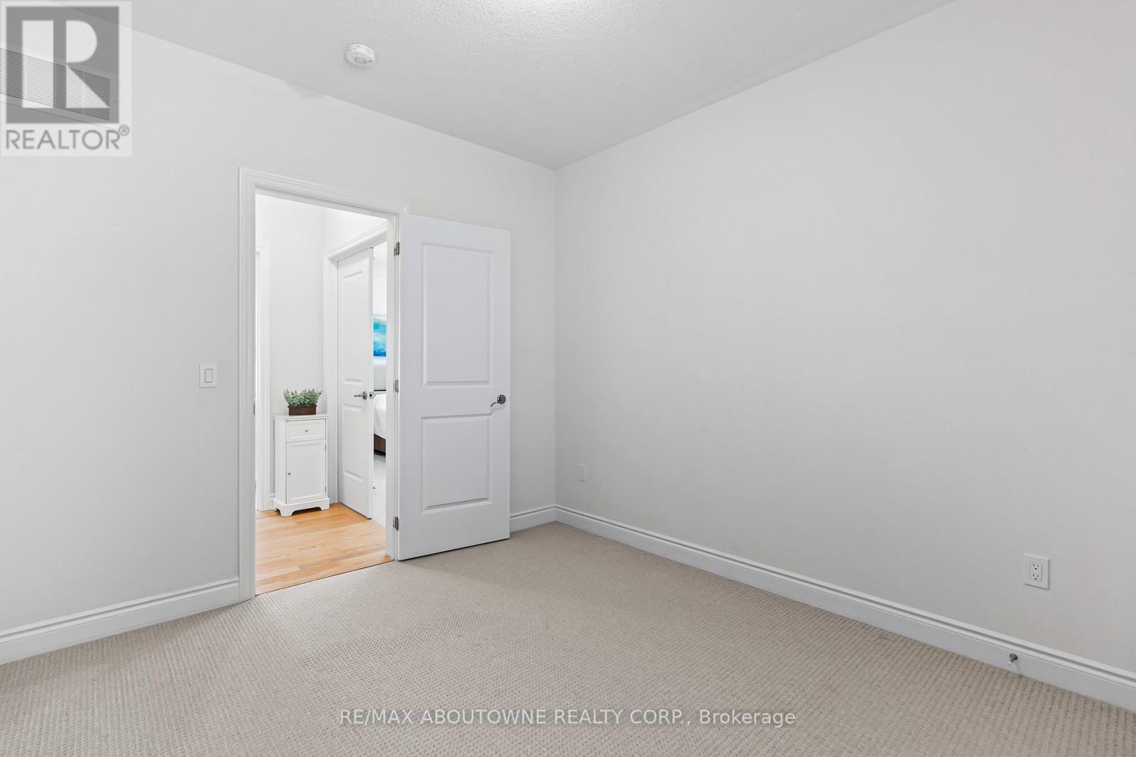 3470 Clayton Trail, Oakville (Go Glenorchy), Ontario  L6H 0Y9 - Photo 29 - W12176947
