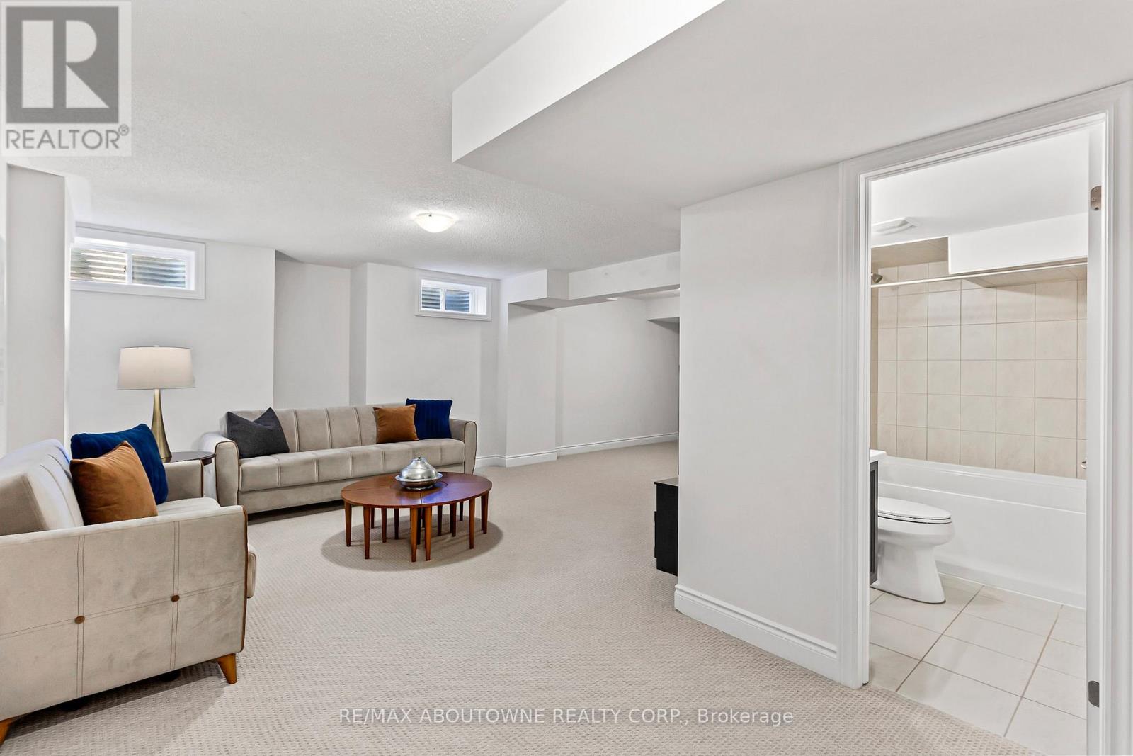 3470 Clayton Trail, Oakville (Go Glenorchy), Ontario  L6H 0Y9 - Photo 39 - W12176947
