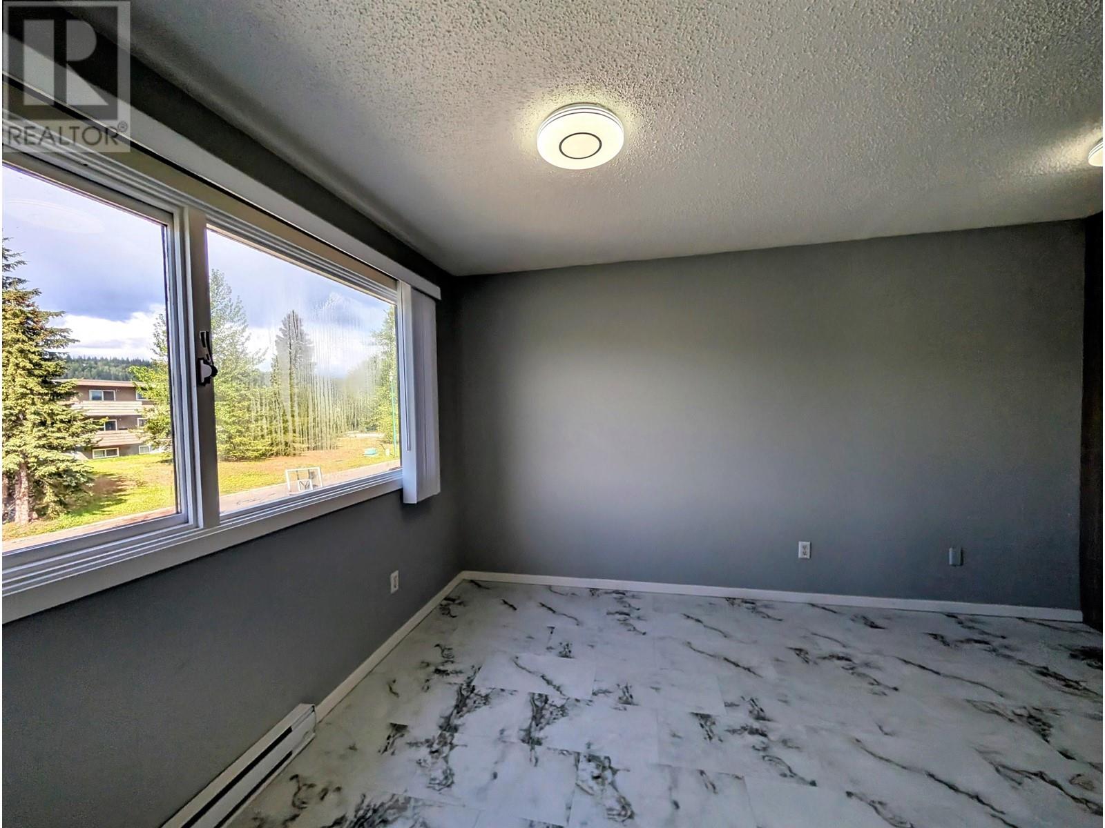 Property at 4296-4298 PUNCHAW CRESCENT image 4