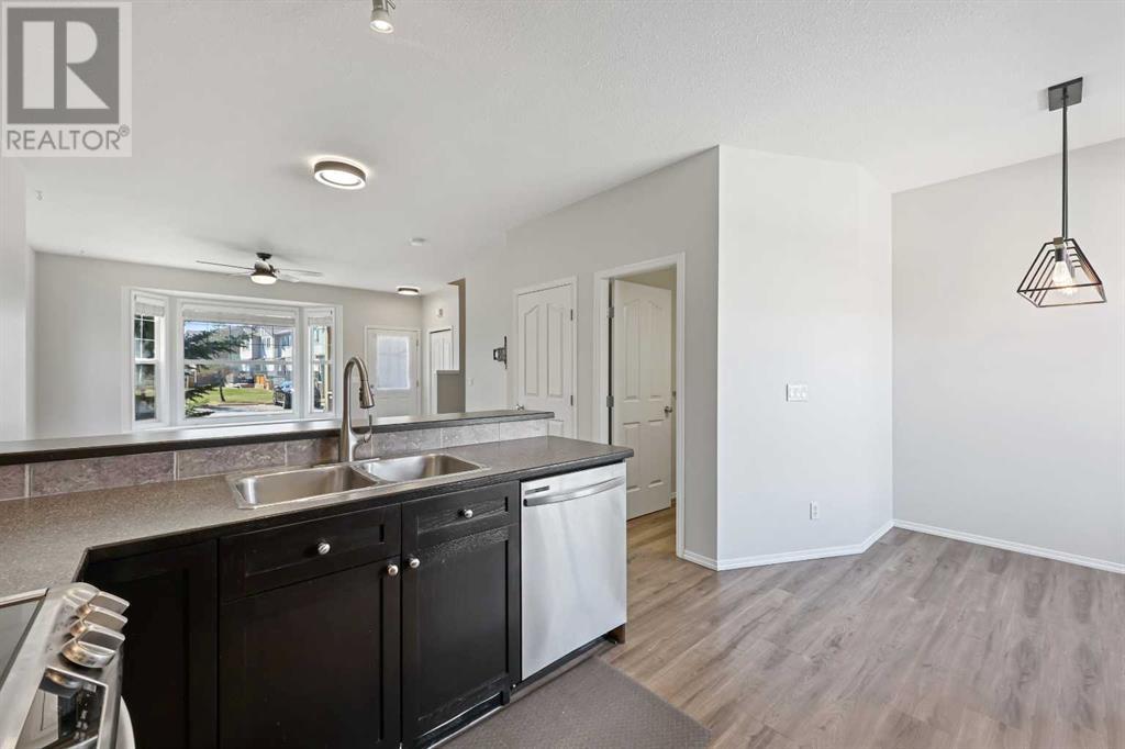 806, 2005 Luxstone Boulevard Sw, Airdrie, Alberta  T4B 3J9 - Photo 11 - A2211953