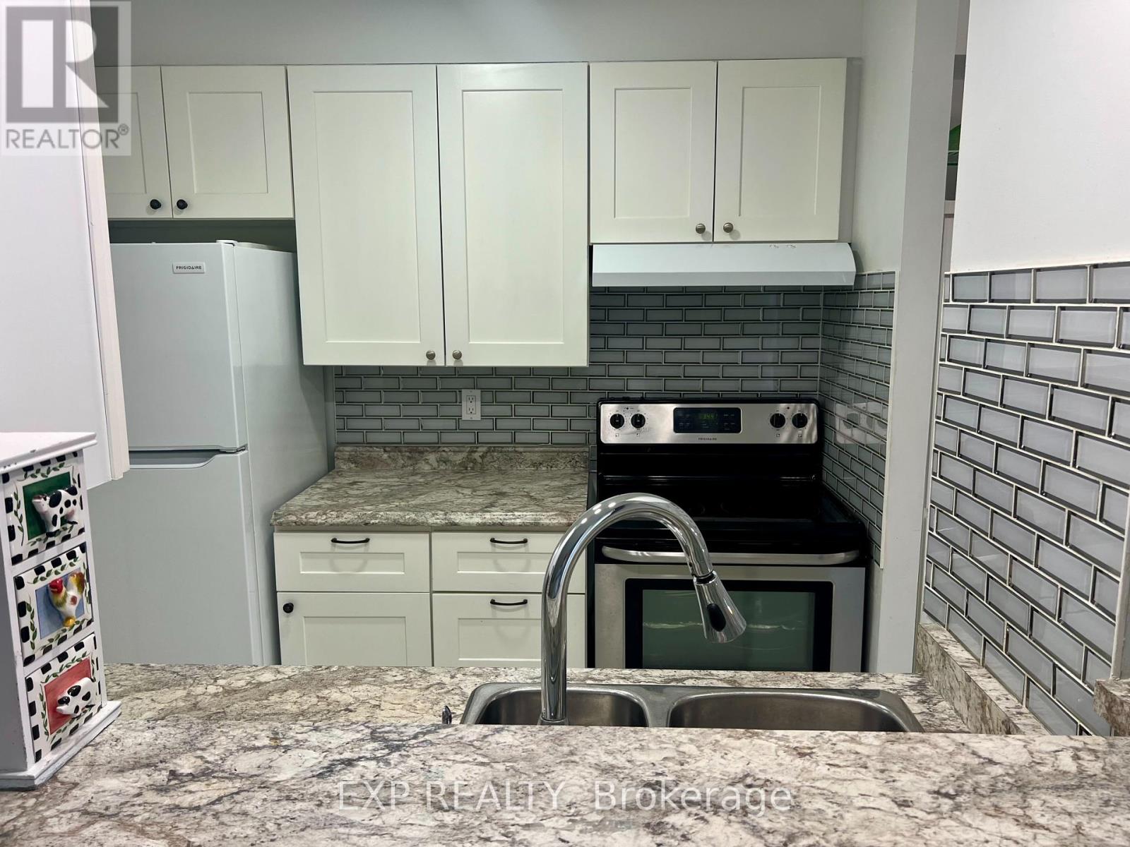 308 - 75 Silvercreek Parkway, Guelph, Ontario  N1H 7R9 - Photo 10 - X12176850