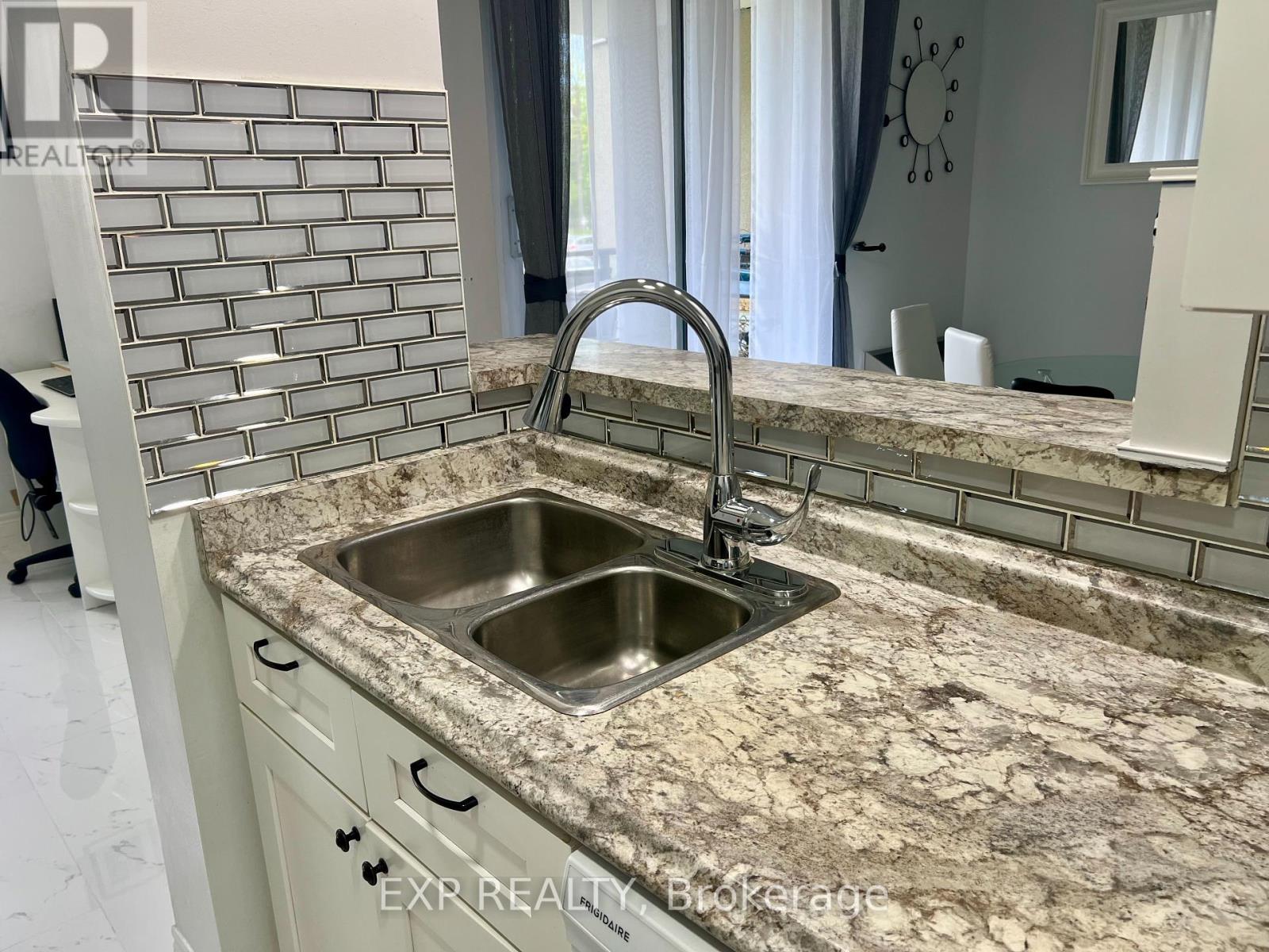 308 - 75 Silvercreek Parkway, Guelph, Ontario  N1H 7R9 - Photo 20 - X12176850