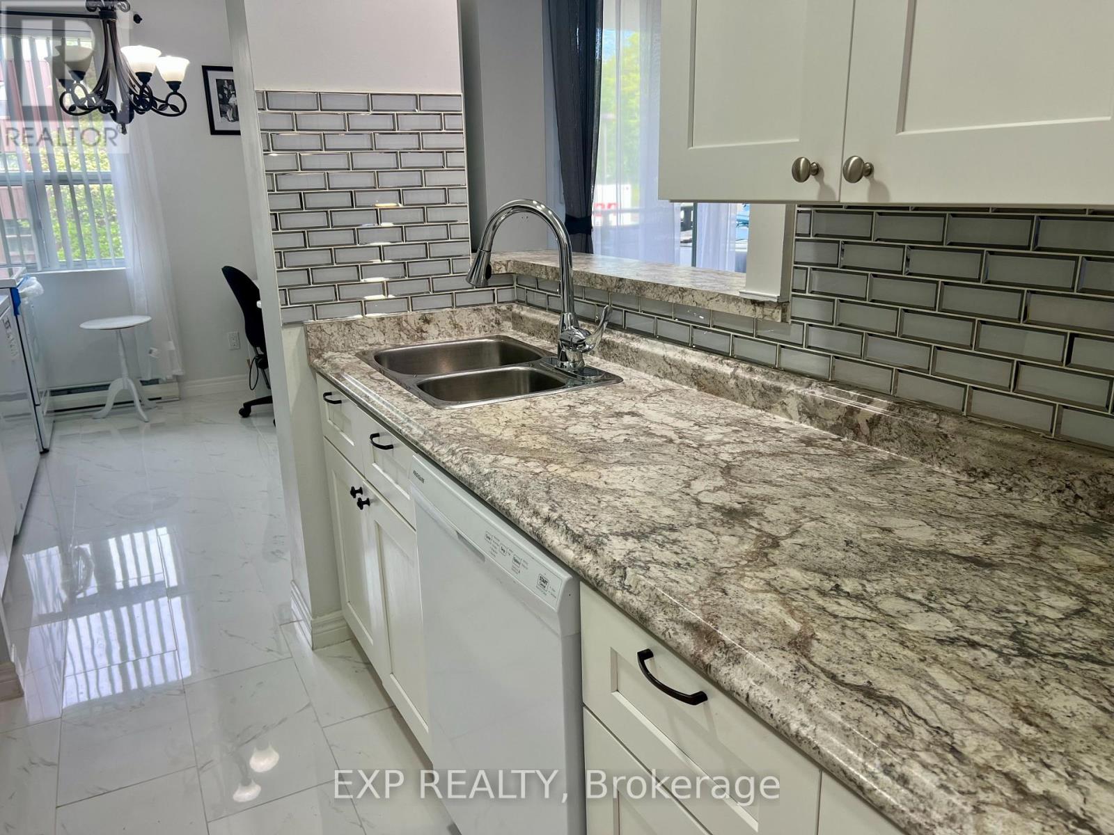 308 - 75 Silvercreek Parkway, Guelph, Ontario  N1H 7R9 - Photo 21 - X12176850