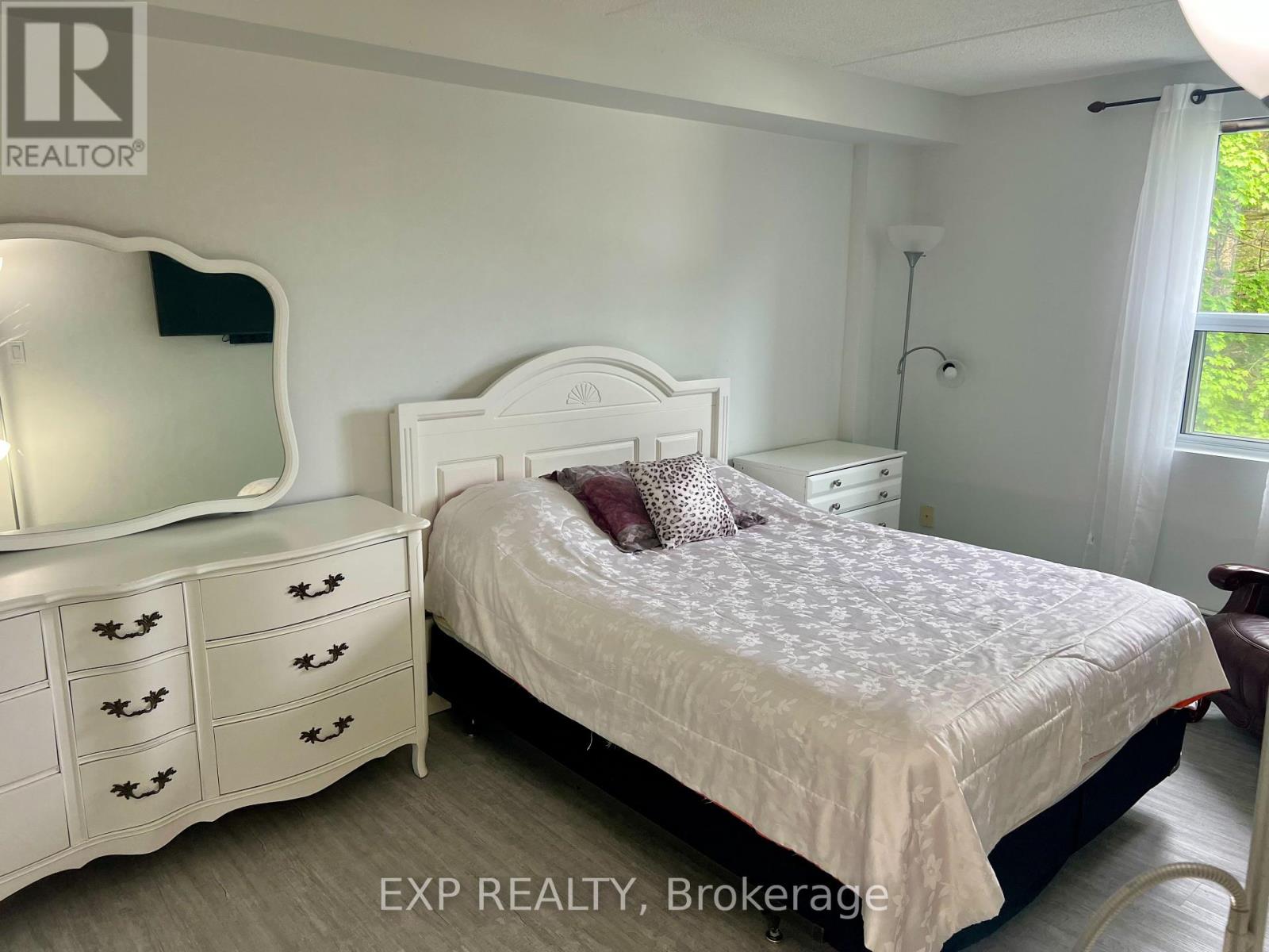 308 - 75 Silvercreek Parkway, Guelph, Ontario  N1H 7R9 - Photo 27 - X12176850
