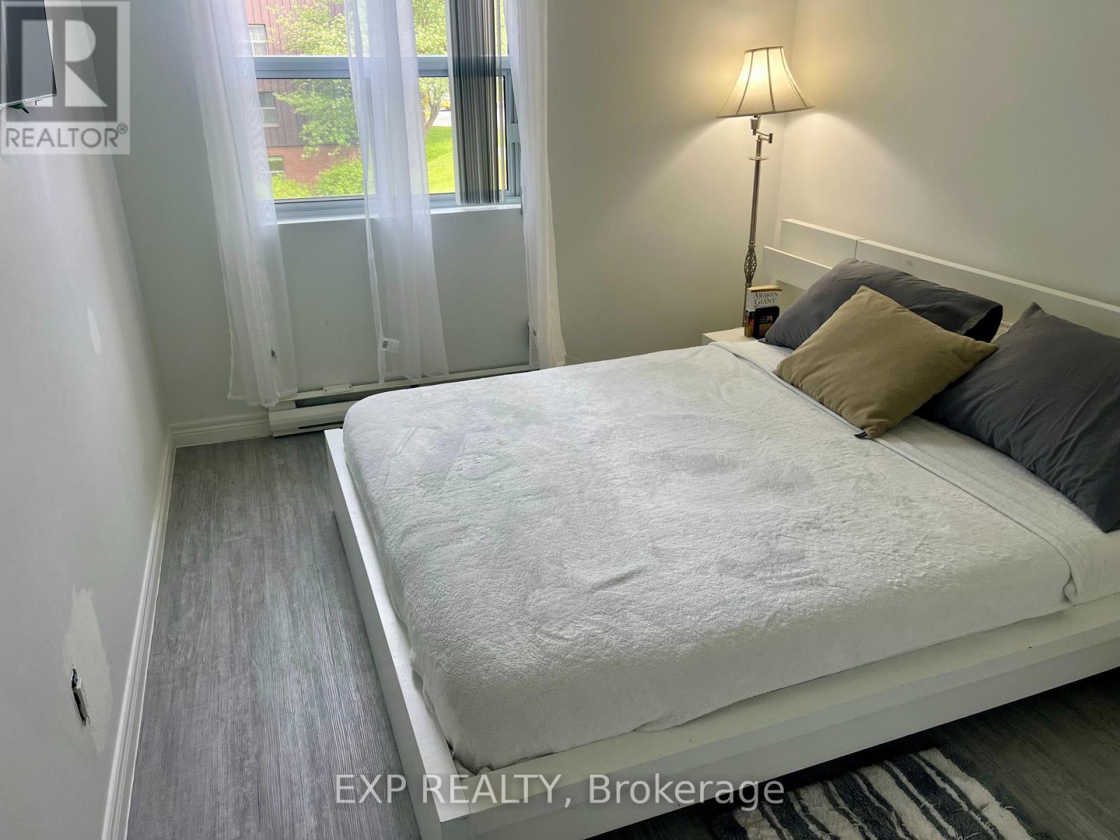 308 - 75 Silvercreek Parkway, Guelph, Ontario  N1H 7R9 - Photo 31 - X12176850