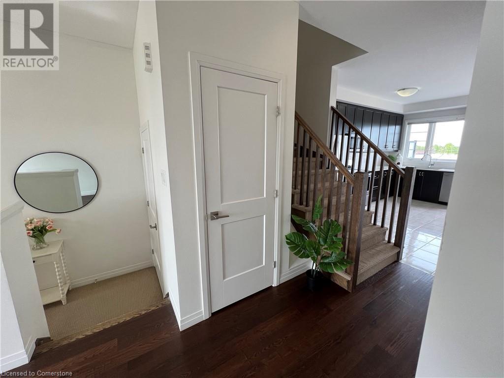 30 Times Square Boulevard Unit# 197, Stoney Creek, Ontario  L8J 0L8 - Photo 5 - 40732839