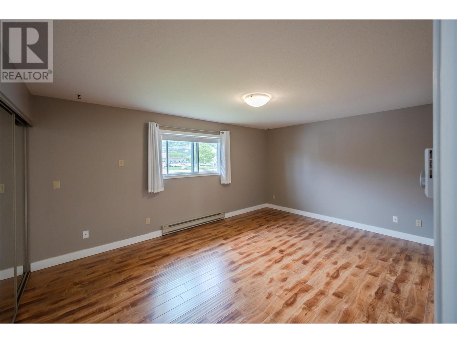 157 Green Avenue W Unit# 201, Penticton, British Columbia  V2A 3S9 - Photo 6 - 10349608