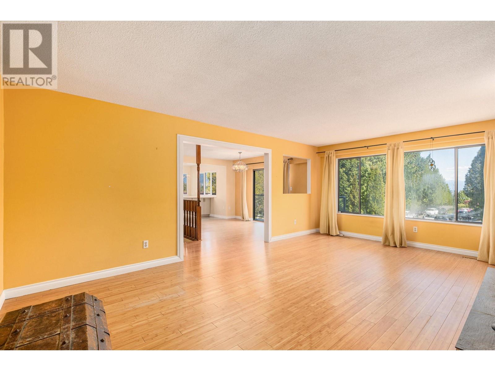 9 Tuxedo Place, Port Moody, British Columbia  V3H 3W5 - Photo 8 - R3007877