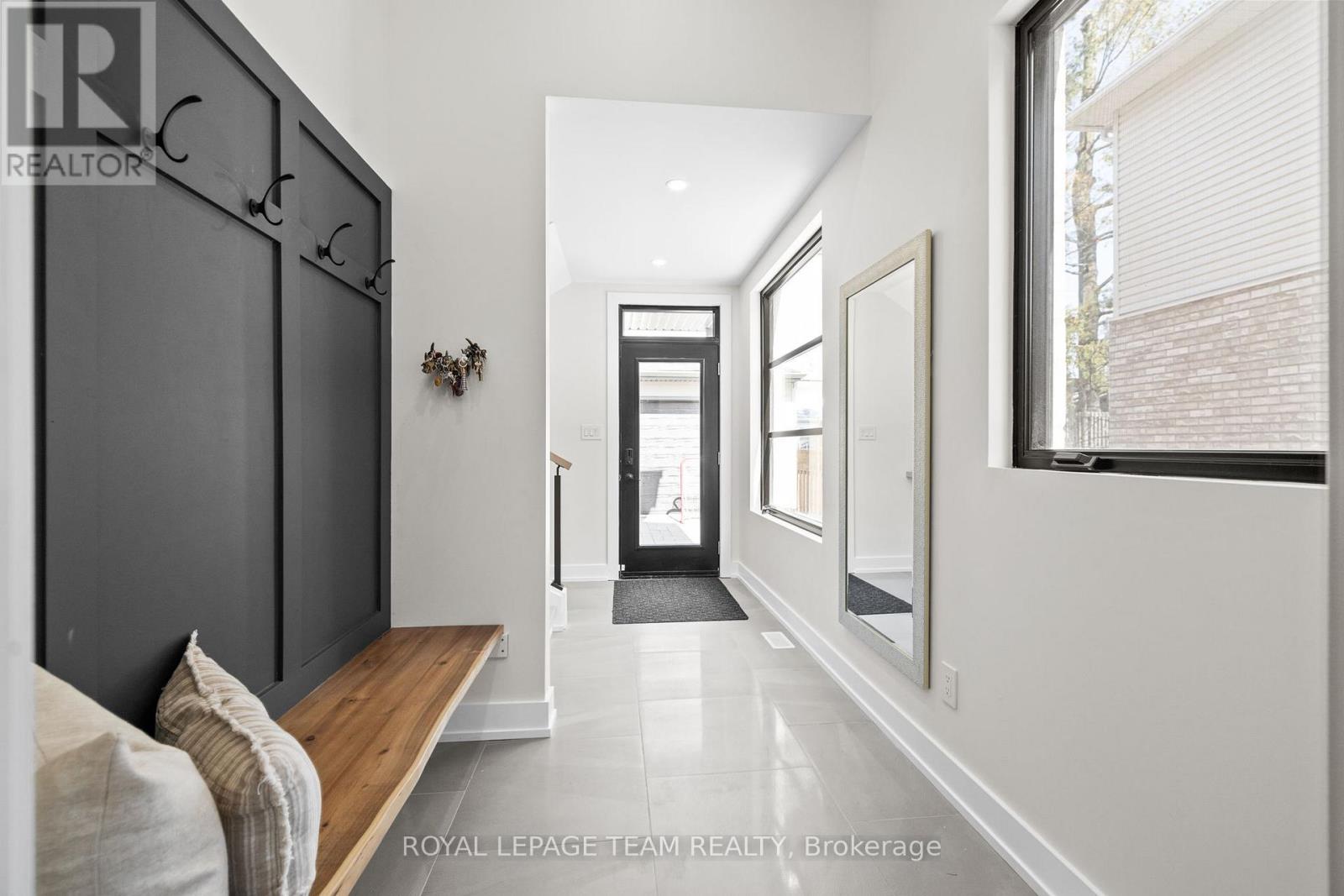 621 Gainsborough Avenue, Ottawa, Ontario  K2A 2Y7 - Photo 35 - X12176966