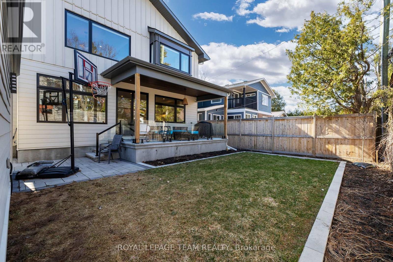 621 Gainsborough Avenue, Ottawa, Ontario  K2A 2Y7 - Photo 40 - X12176966