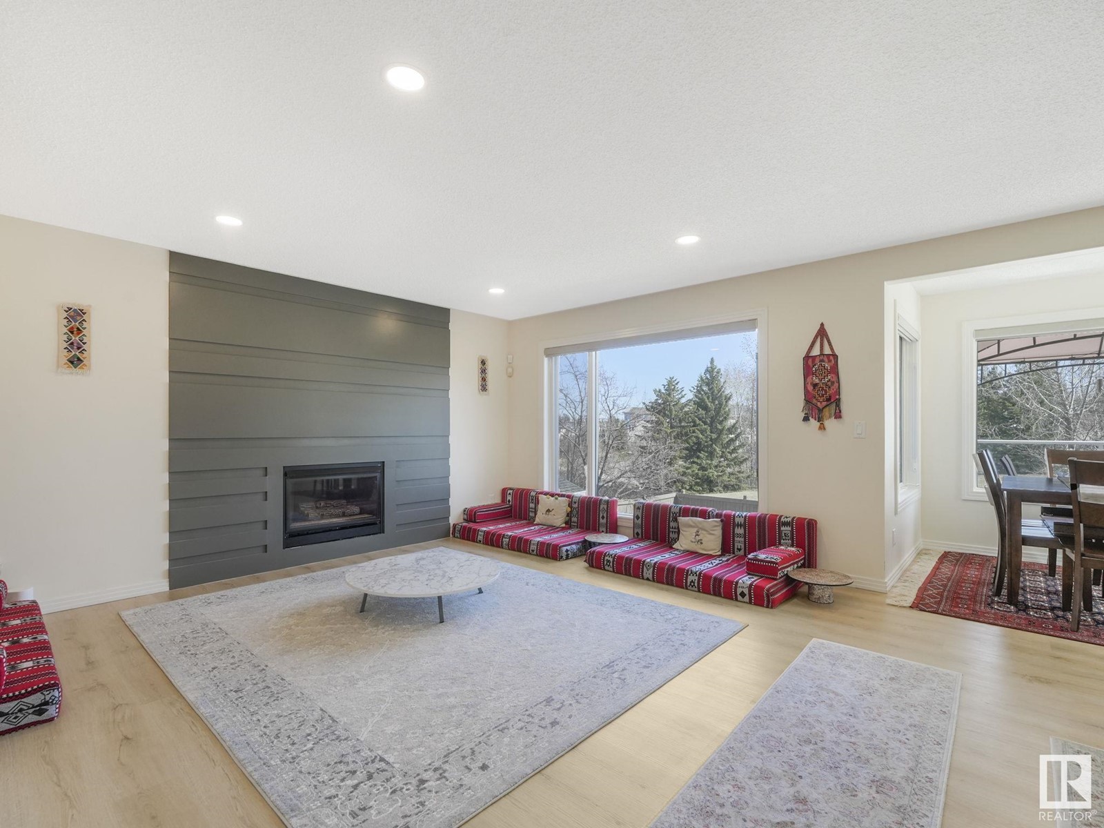 Property at 1107 116 ST NW image 1