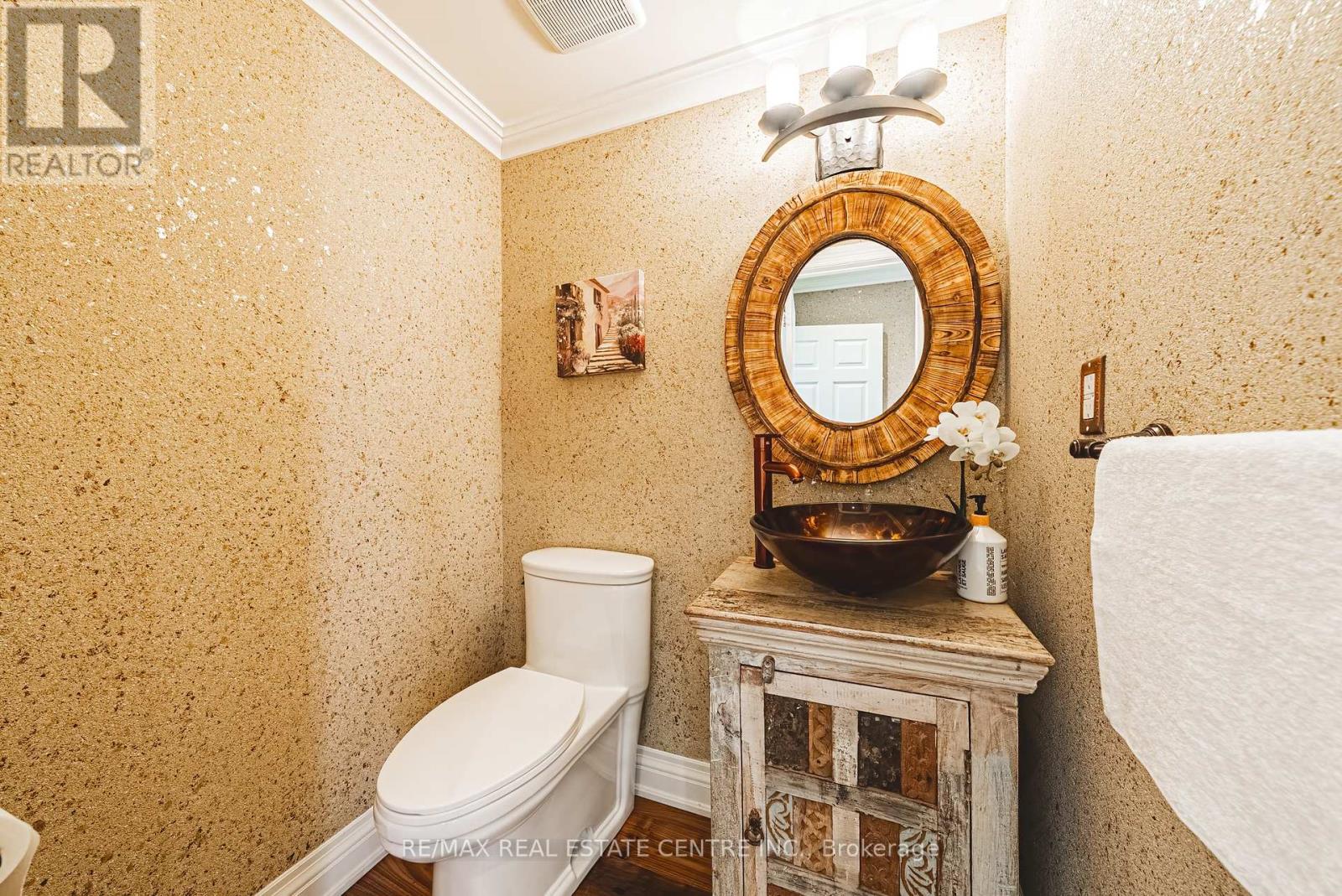 3360 Laburnum Crescent, Mississauga, Ontario  L5N 7M1 - Photo 9 - W12157611