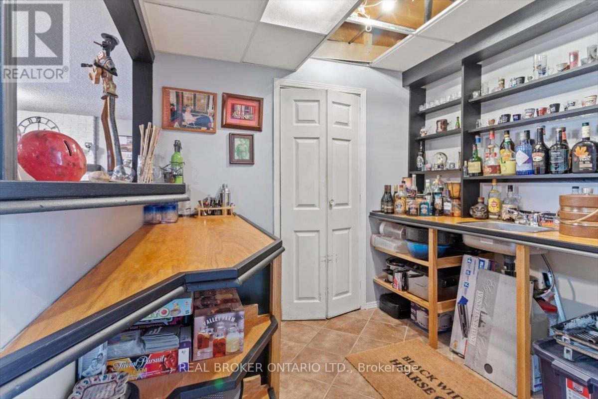 51 Southglen Road, Brantford, Ontario  N3R 6Z9 - Photo 29 - X12063332