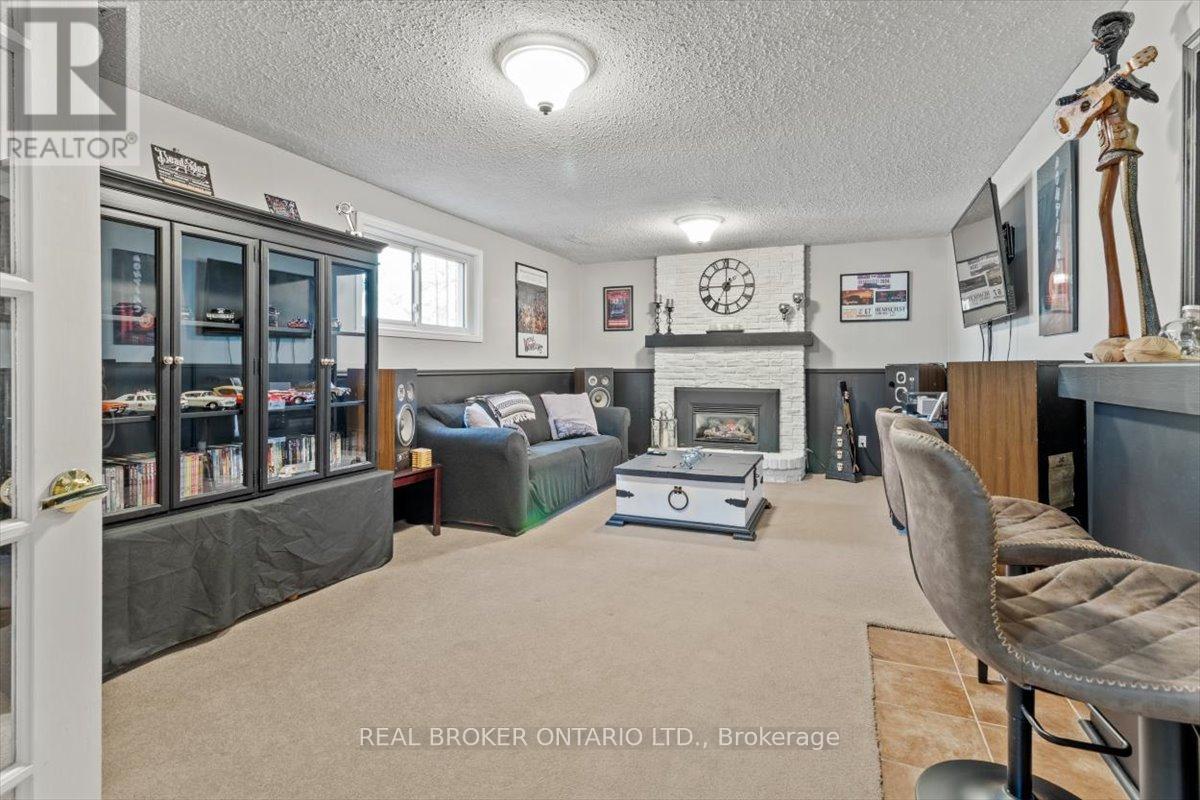 51 Southglen Road, Brantford, Ontario  N3R 6Z9 - Photo 25 - X12063332