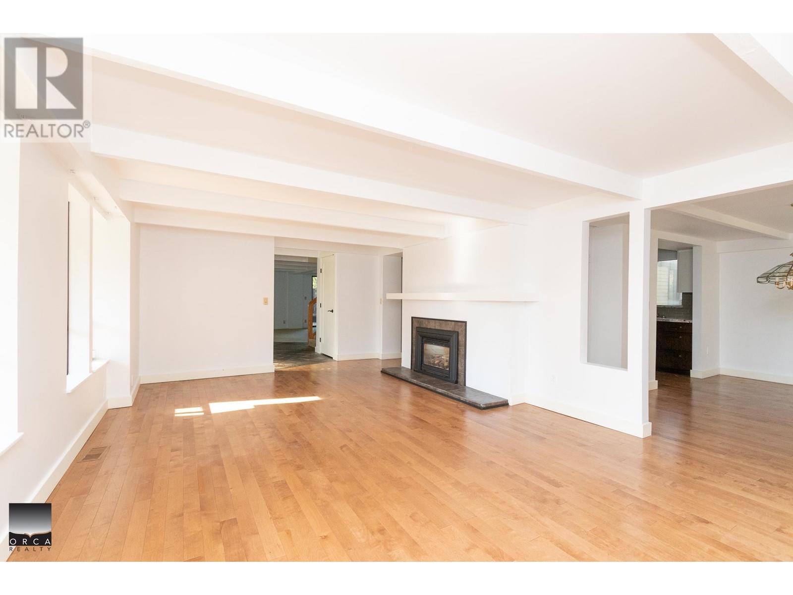 4524 Marineview Crescent, North Vancouver, British Columbia  V7R 3P2 - Photo 12 - R3007474