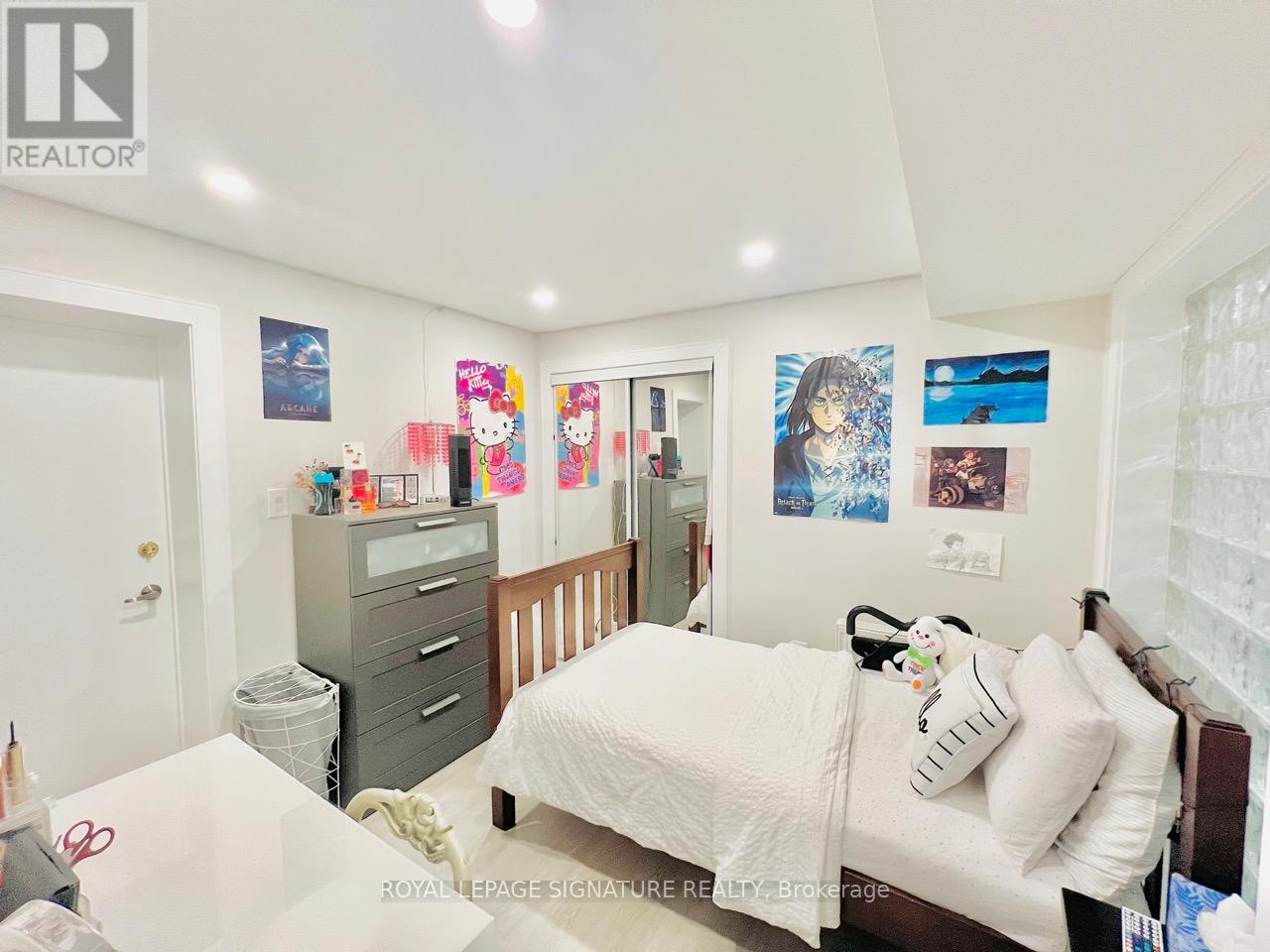 24 College View Avenue, Toronto, Ontario  M5P 1J4 - Photo 31 - C12177017