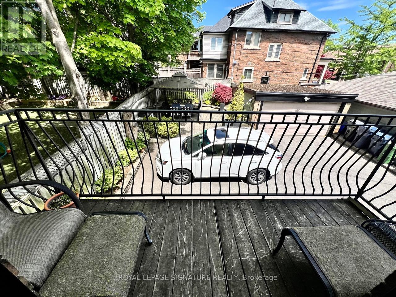 24 College View Avenue, Toronto, Ontario  M5P 1J4 - Photo 39 - C12177017