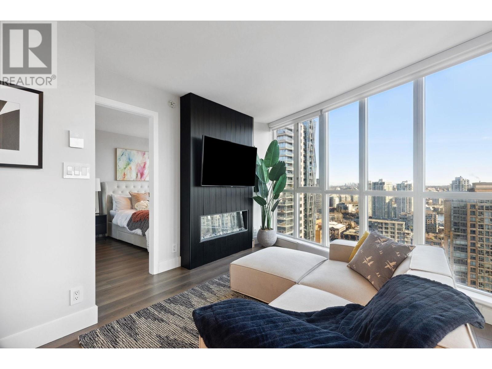 2406 1155 Seymour Street, Vancouver, British Columbia  V6B 1K2 - Photo 2 - R3007794