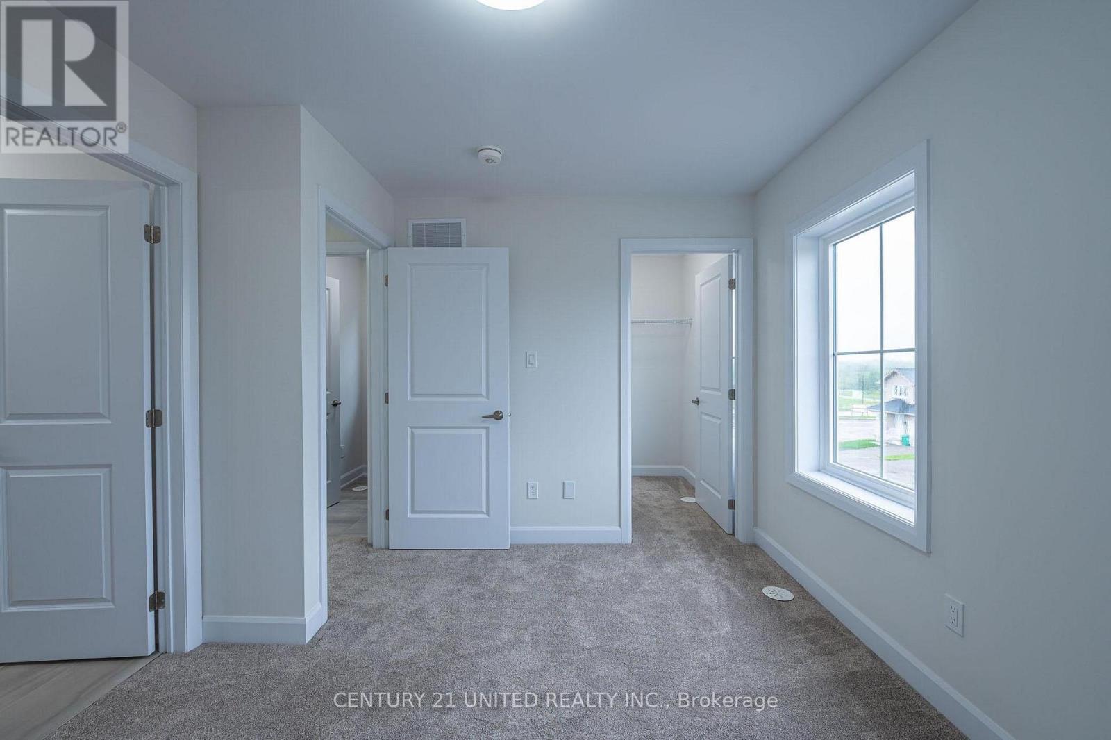 311 Mullighan Gardens, Peterborough North, Ontario K9K 0H2 - Photo 17 - X12177116