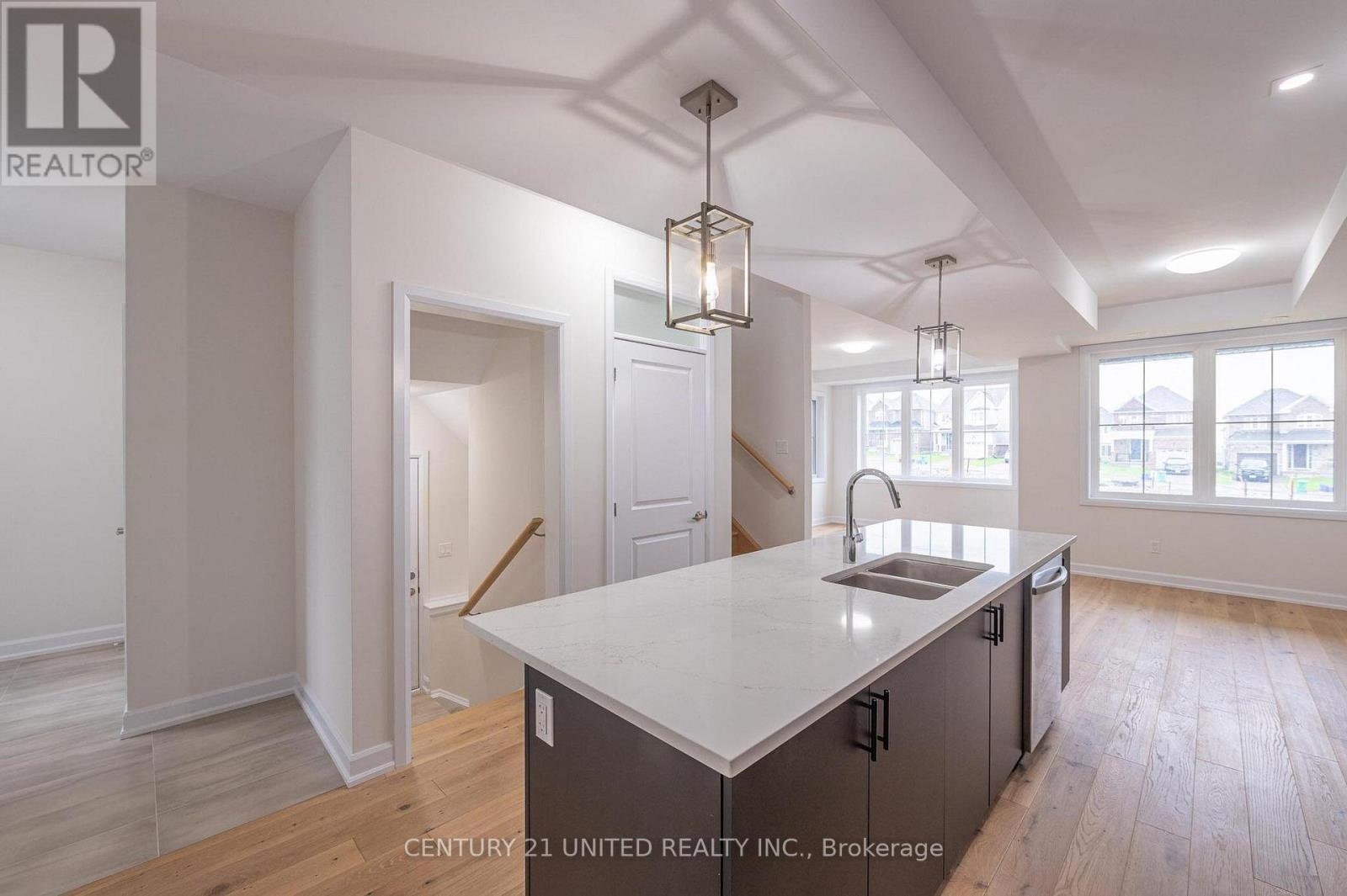 Property at 311 MULLIGHAN GARDENS image 4