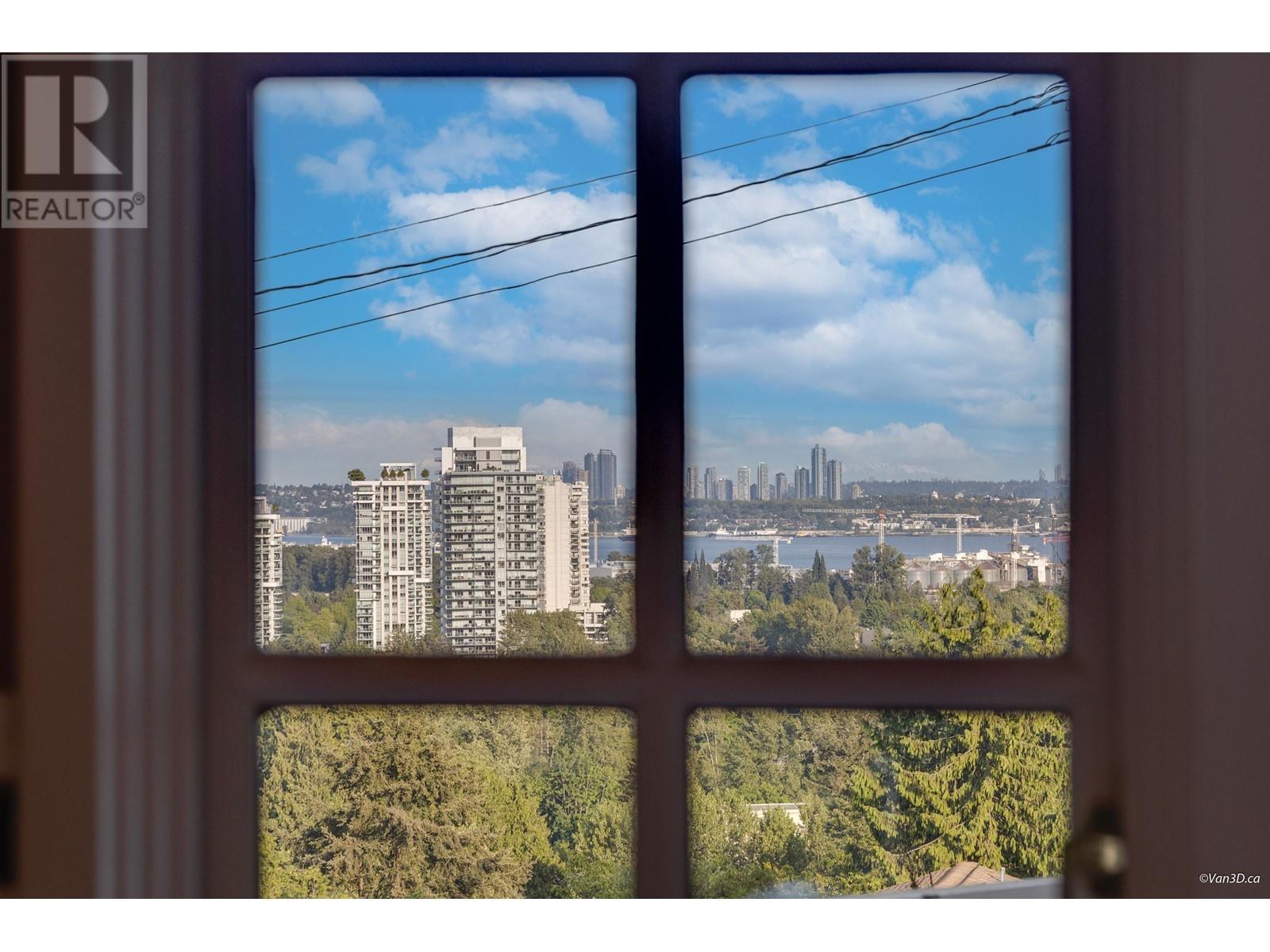 825 8th Street, West Vancouver, British Columbia  V7T 1S1 - Photo 3 - R2978946