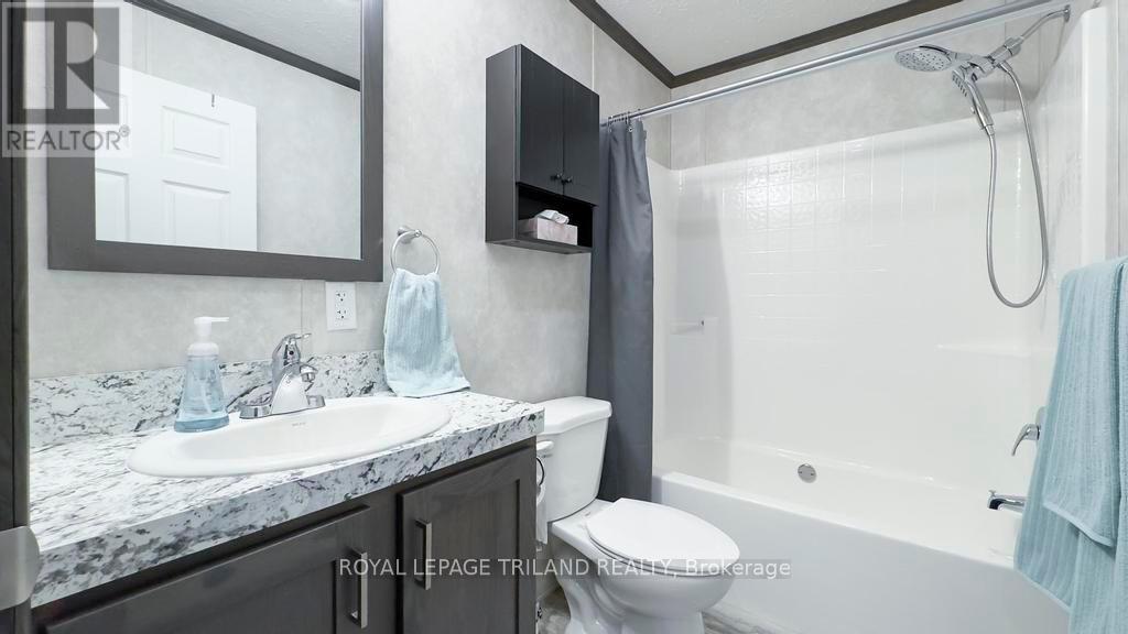 14 - 9385 Ipperwash Road, Lambton Shores, Ontario  N0N 1J3 - Photo 21 - X12177118