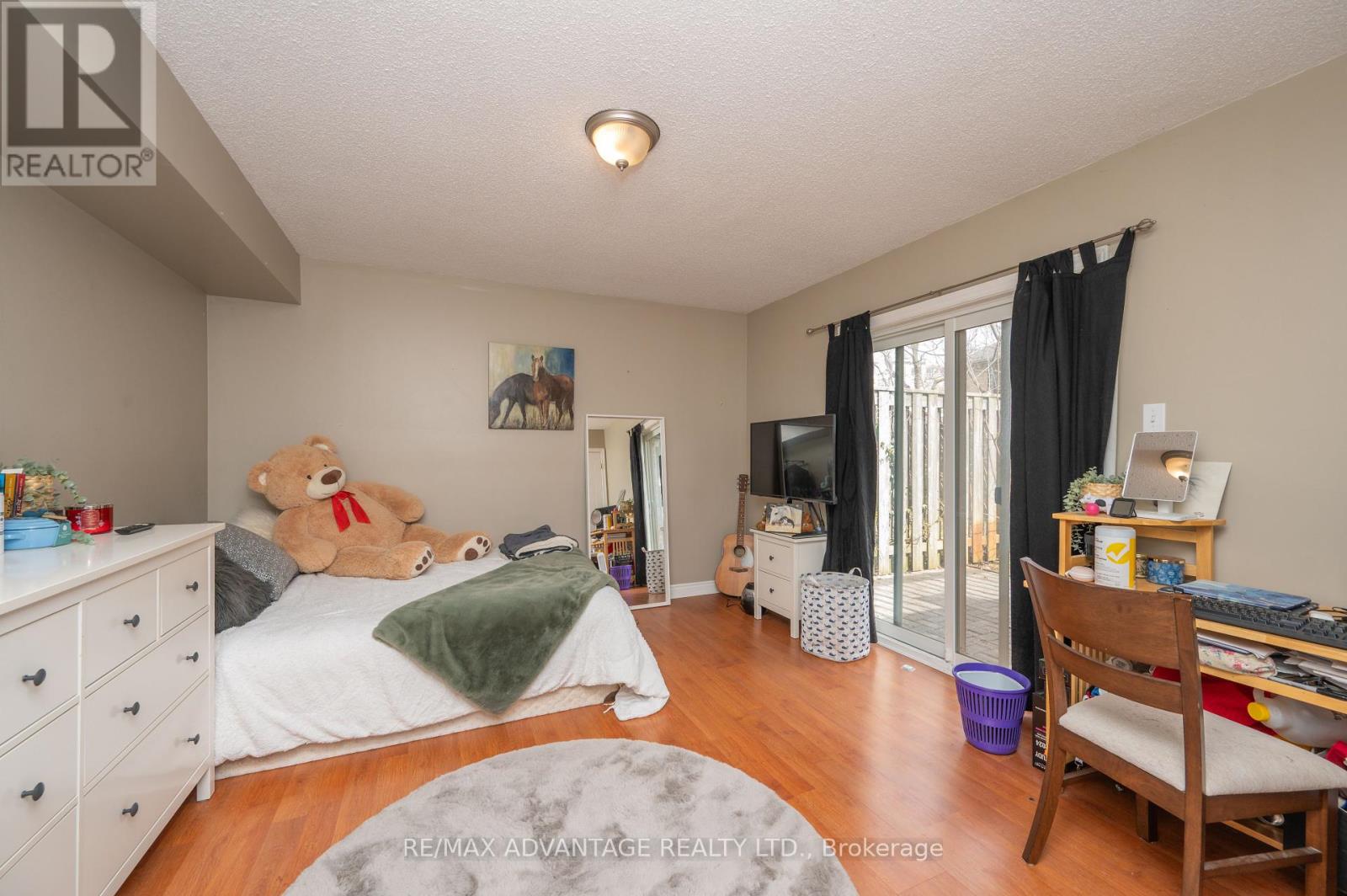 Property at 19 - 1548 RICHMOND STREET image 5