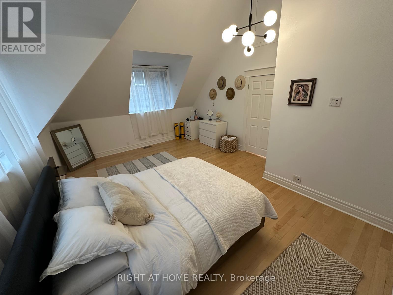 56 Thirty Third Street, Toronto, Ontario  M8W 3H3 - Photo 24 - W12176967