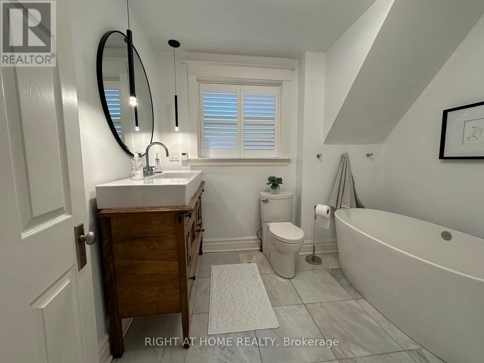 56 Thirty Third Street, Toronto, Ontario  M8W 3H3 - Photo 28 - W12176967