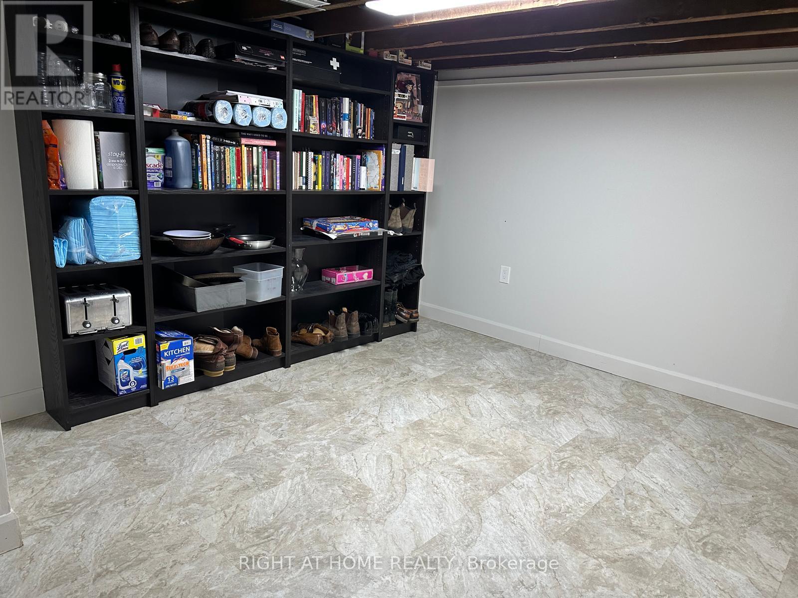 56 Thirty Third Street, Toronto, Ontario  M8W 3H3 - Photo 31 - W12176967