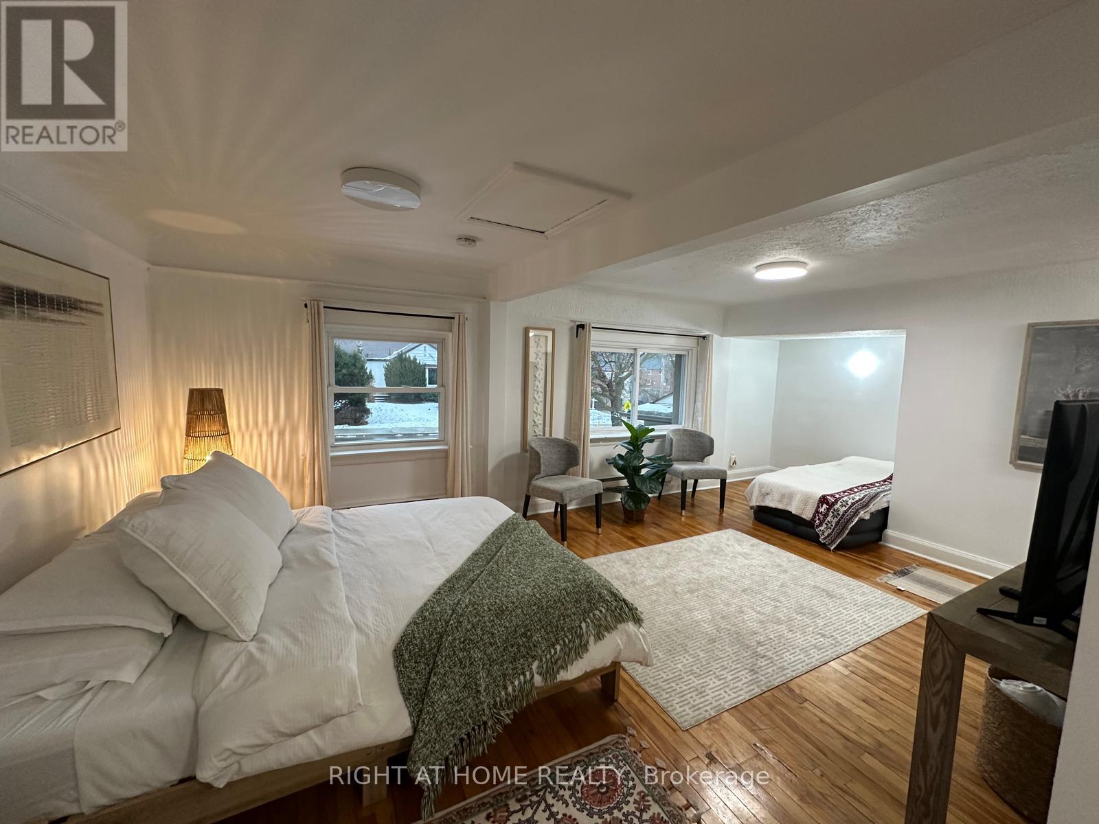 56 Thirty Third Street, Toronto, Ontario  M8W 3H3 - Photo 34 - W12176967