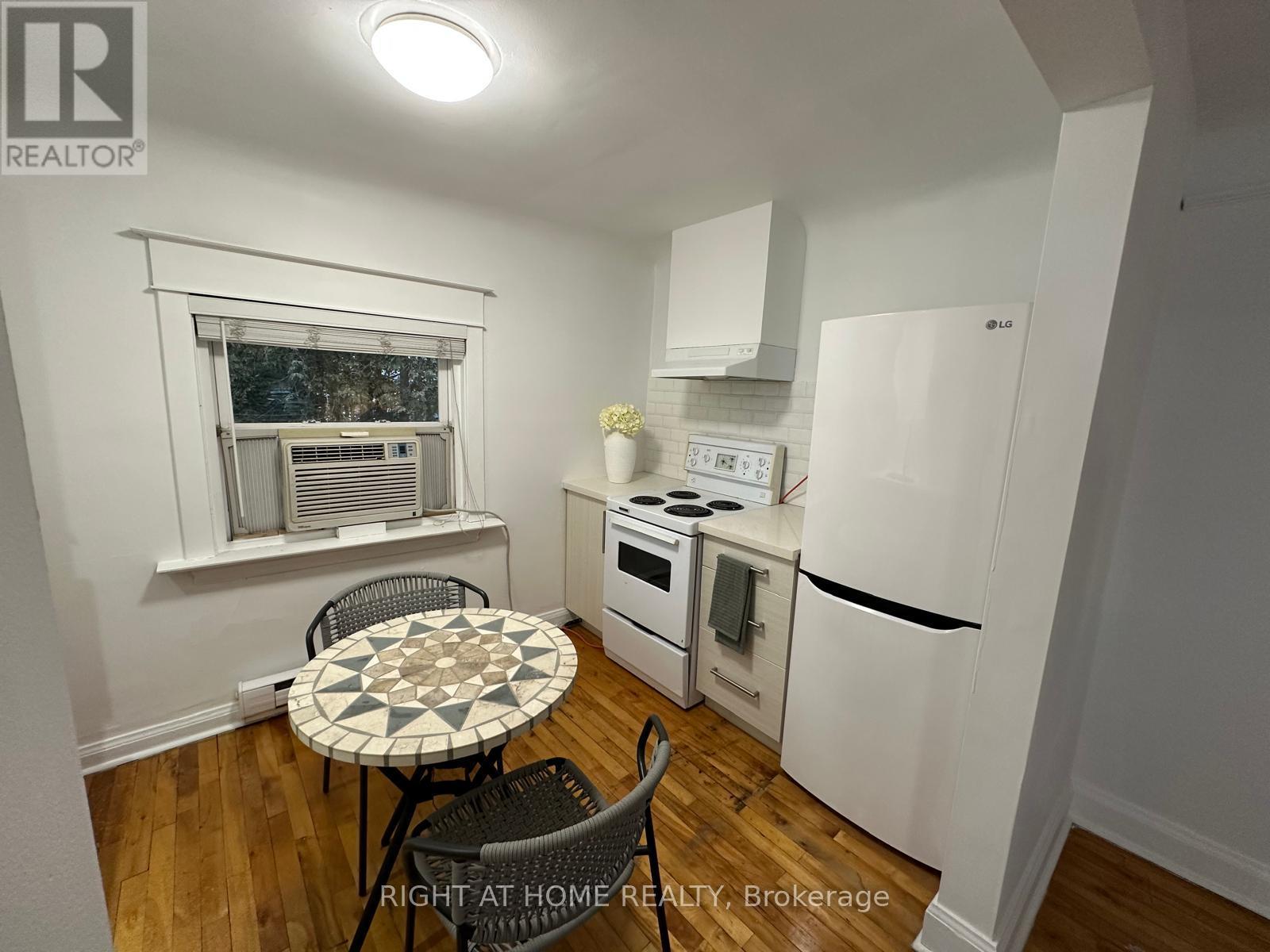 56 Thirty Third Street, Toronto, Ontario  M8W 3H3 - Photo 36 - W12176967