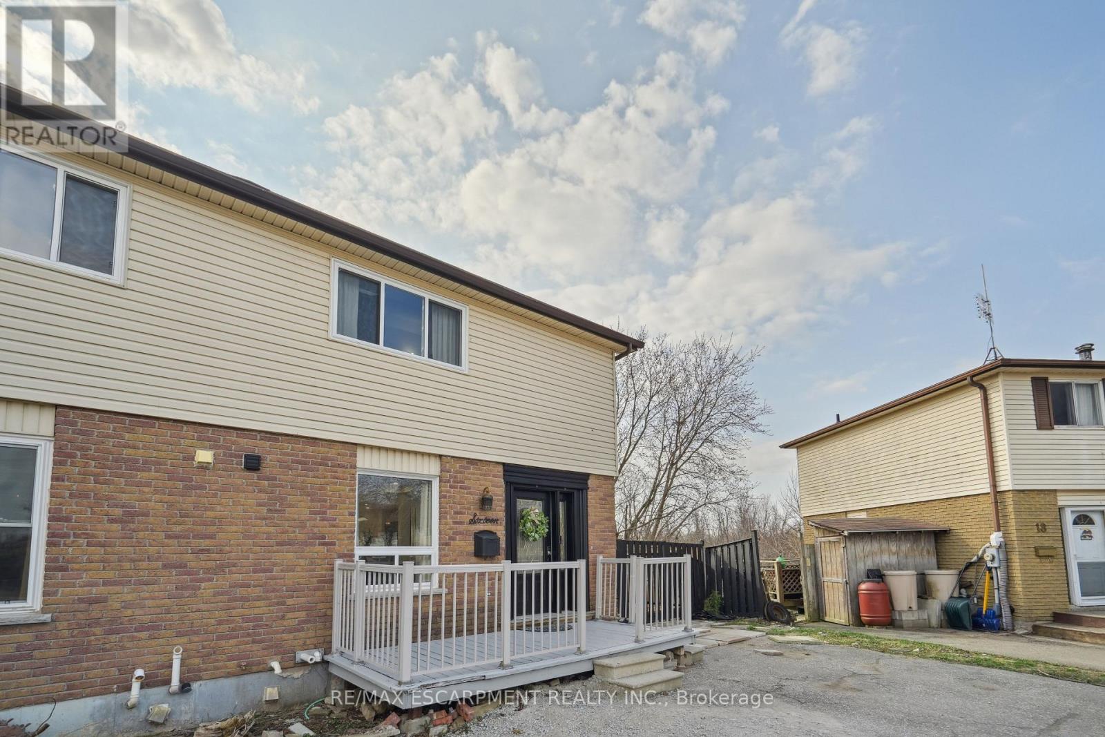 Property at 16 CAMPBELL COURT image 3