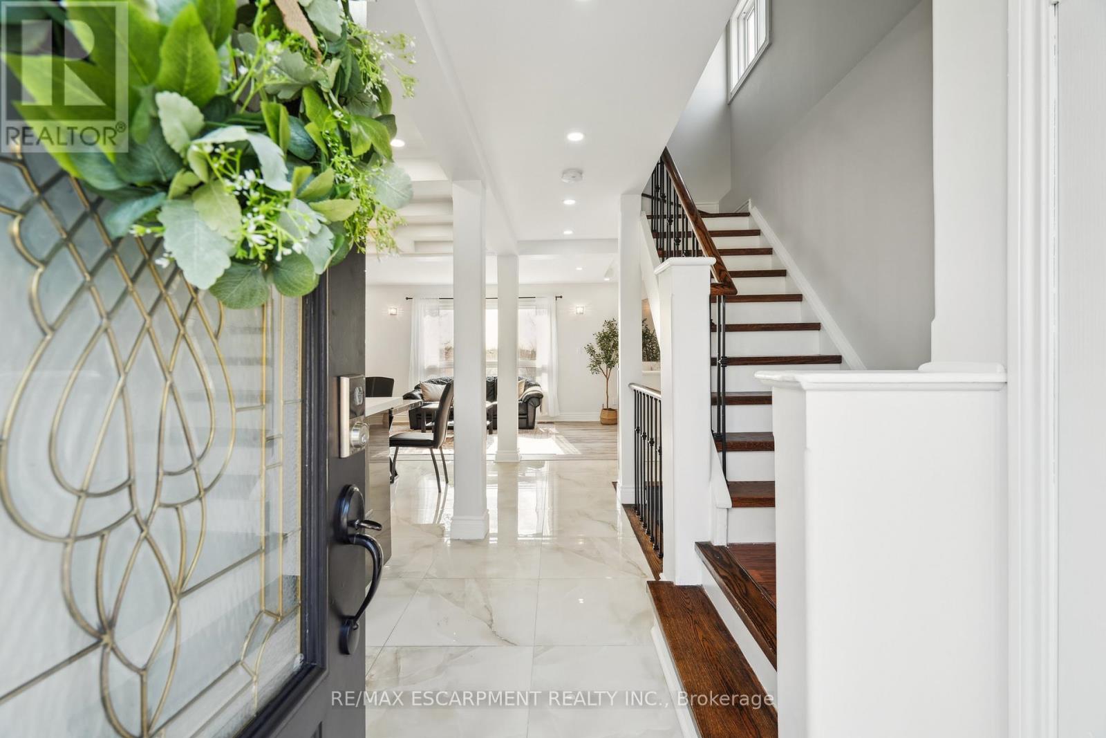 Property at 16 CAMPBELL COURT image 4