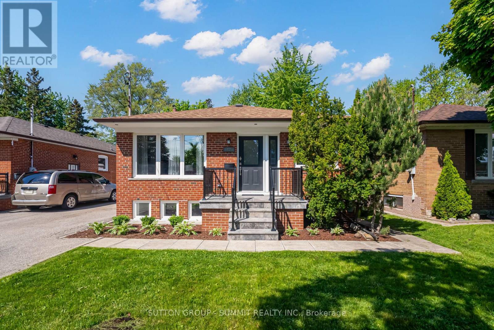 47 RAYSIDE DRIVE, Toronto, Ontario