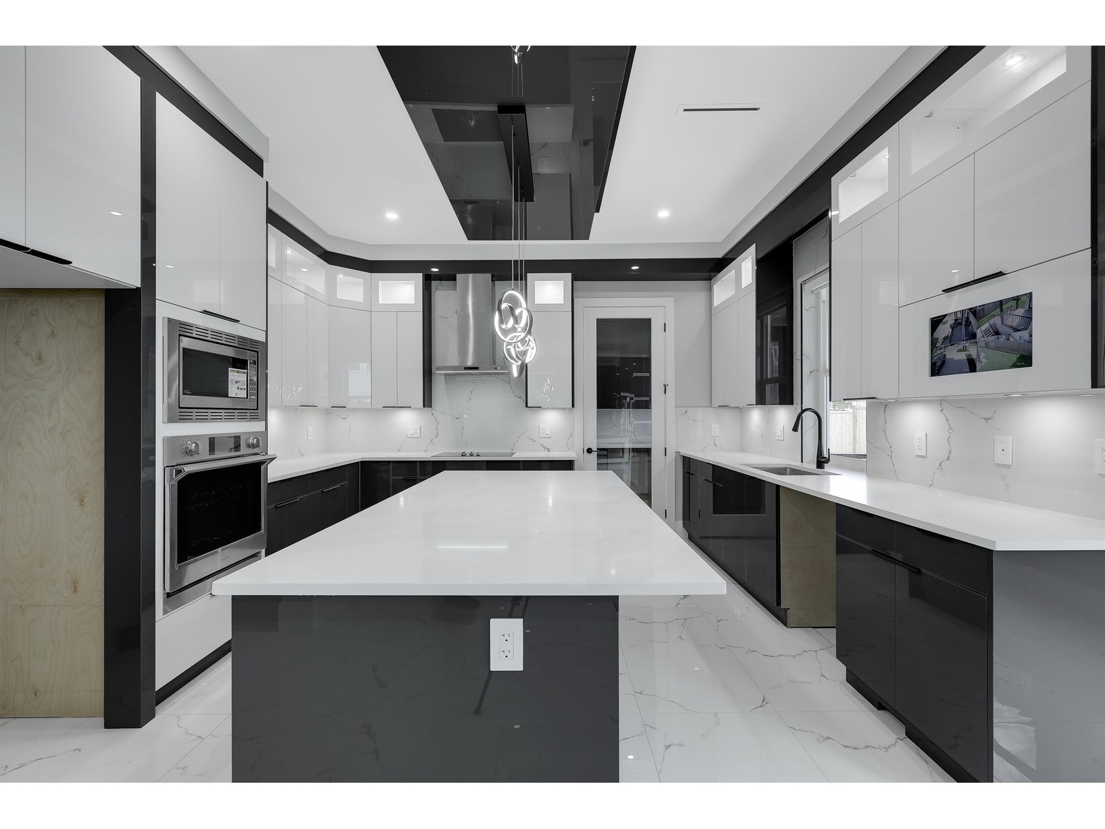 14750 62a Avenue, Surrey, British Columbia  V3S 6N4 - Photo 11 - R3007319