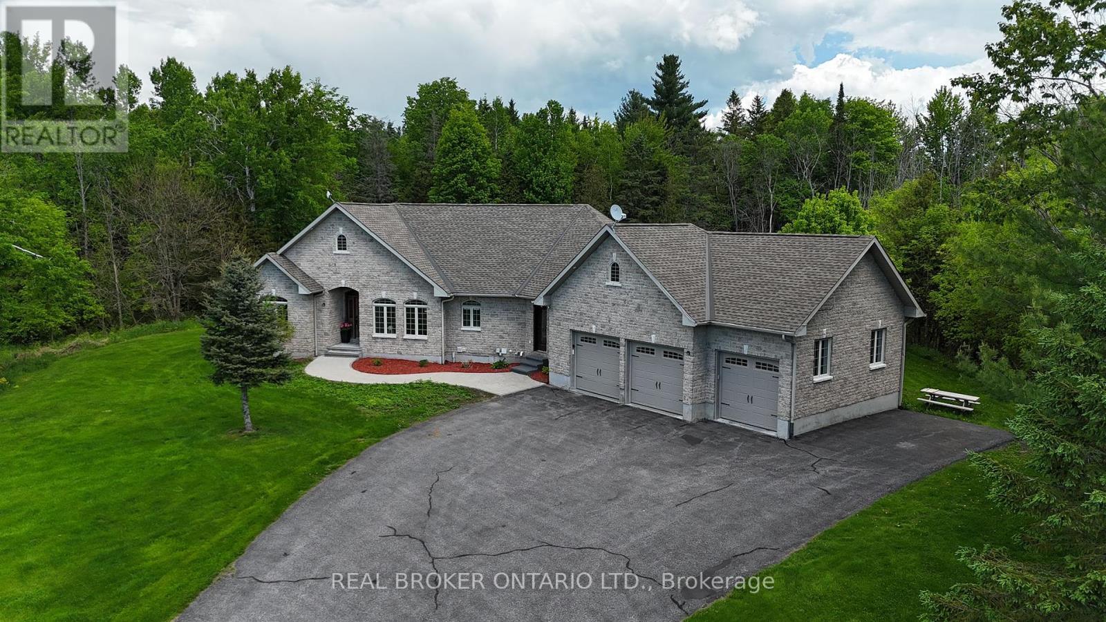 3464 Greenland Road, Ottawa, Ontario  K0A 1T0 - Photo 1 - X12177067