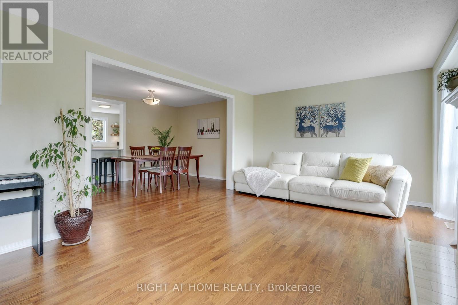 58 Arbordale Crescent, Ottawa, Ontario  K2G 5C9 - Photo 14 - X12177098