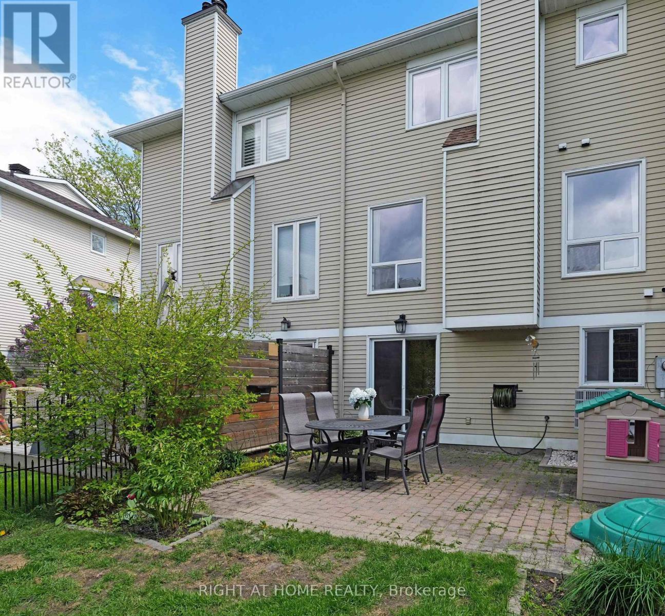 58 Arbordale Crescent, Ottawa, Ontario  K2G 5C9 - Photo 32 - X12177098