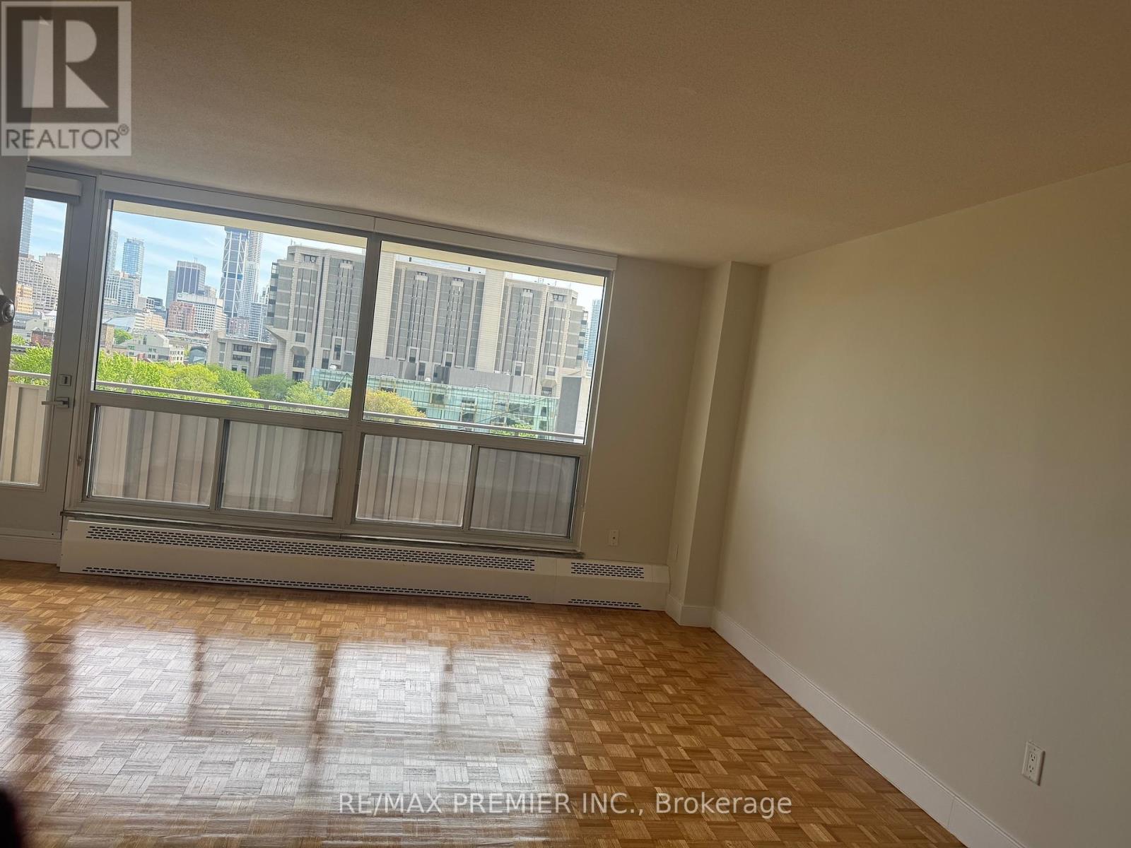 1010 - 666 Spadina Avenue, Toronto, Ontario  M5S 2H8 - Photo 11 - C12176342