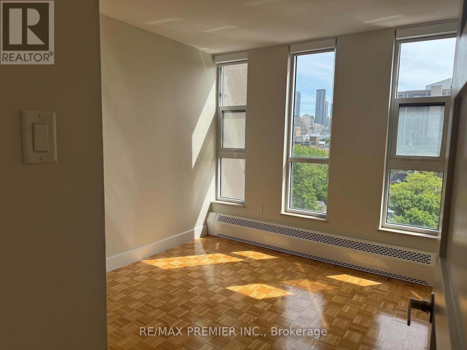 1010 - 666 Spadina Avenue, Toronto, Ontario  M5S 2H8 - Photo 15 - C12176342