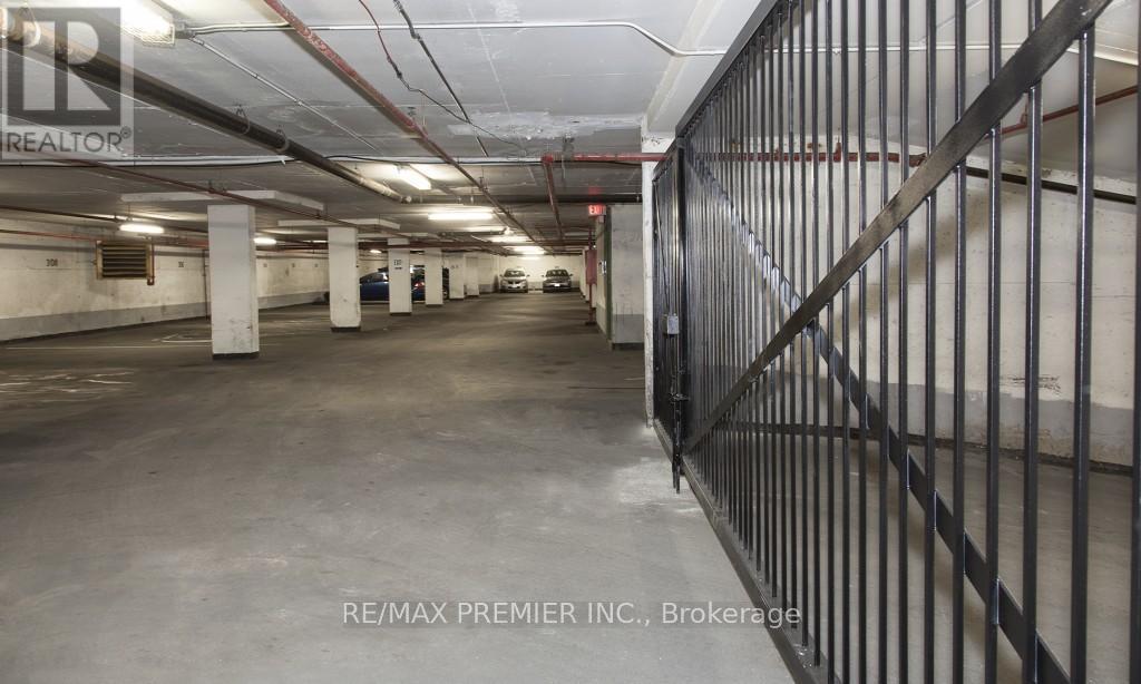 1010 - 666 Spadina Avenue, Toronto, Ontario  M5S 2H8 - Photo 31 - C12176342