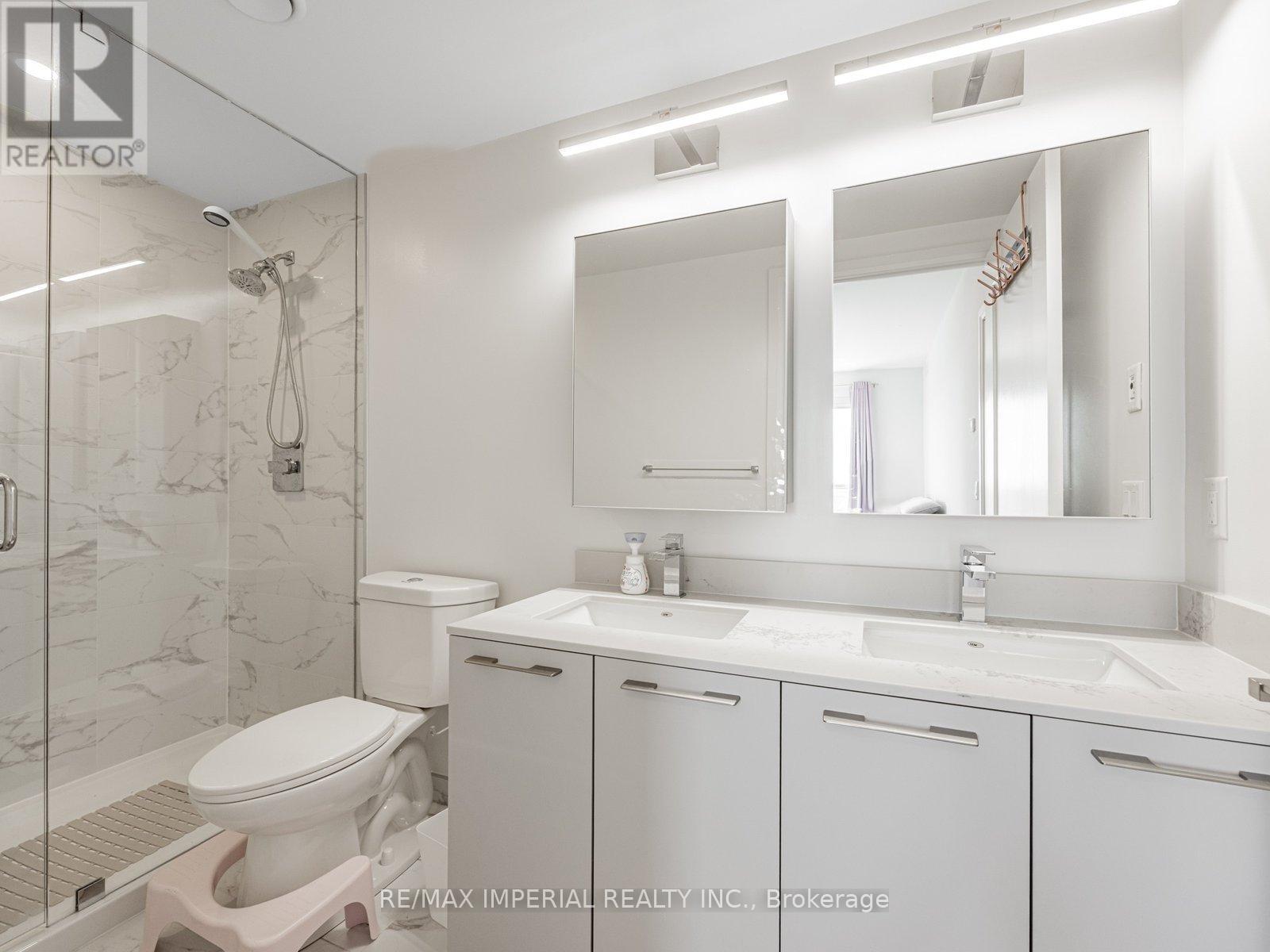 3205 - 8 Water Walk Drive, Markham, Ontario  L3R 6L4 - Photo 13 - N12155541