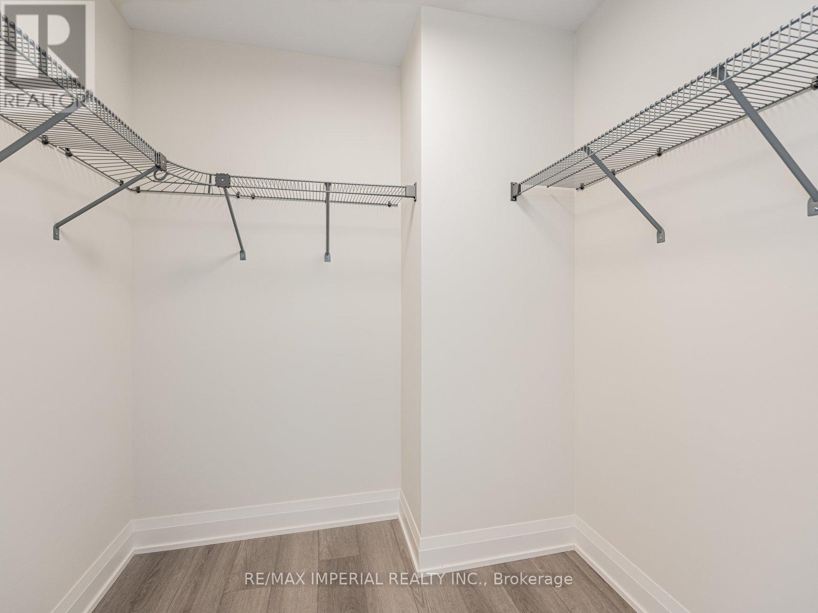 3205 - 8 Water Walk Drive, Markham, Ontario  L3R 6L4 - Photo 14 - N12155541