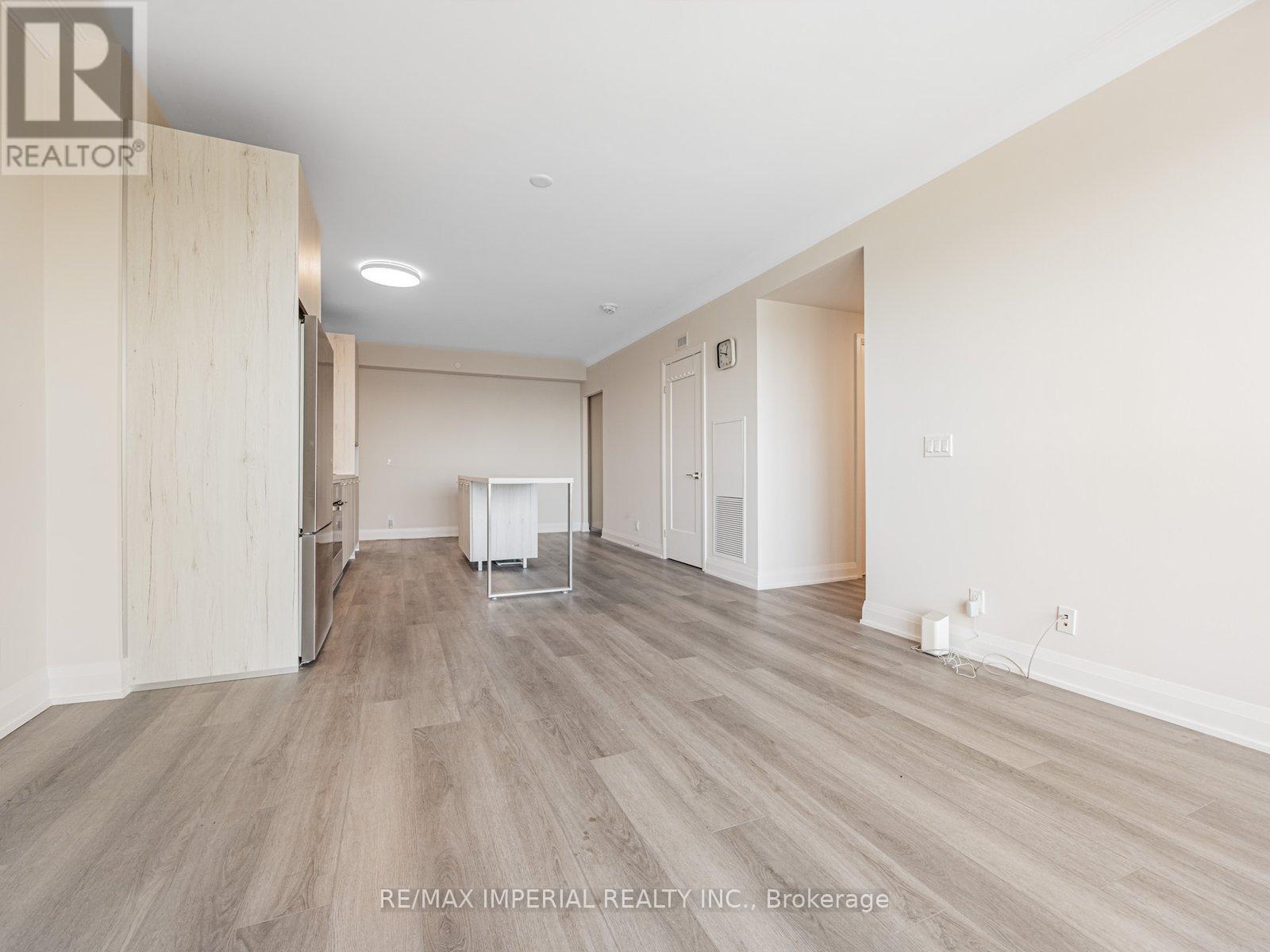 3205 - 8 Water Walk Drive, Markham, Ontario  L3R 6L4 - Photo 9 - N12155541