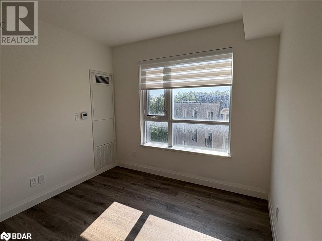 58 Lakeside Terrace Terrace Unit# 807, Barrie, Ontario  L4M 0L5 - Photo 11 - 40733239