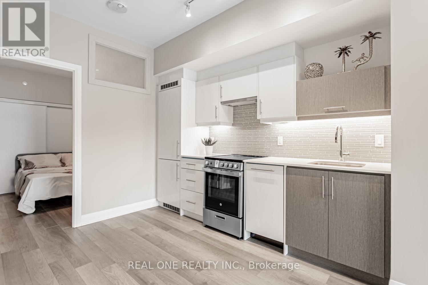 201 - 181 Huron Street, Toronto, Ontario  M5T 0C1 - Photo 6 - C12177073