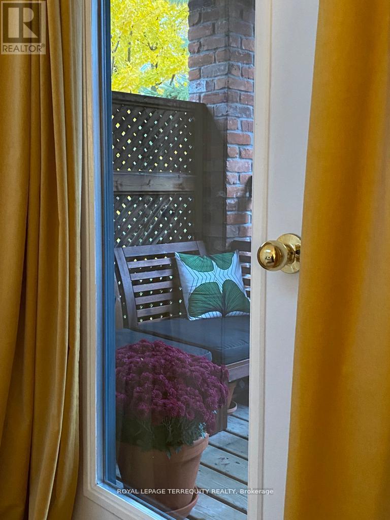 4 - 60 Howland Avenue, Toronto, Ontario  M5R 3B3 - Photo 17 - C12177113